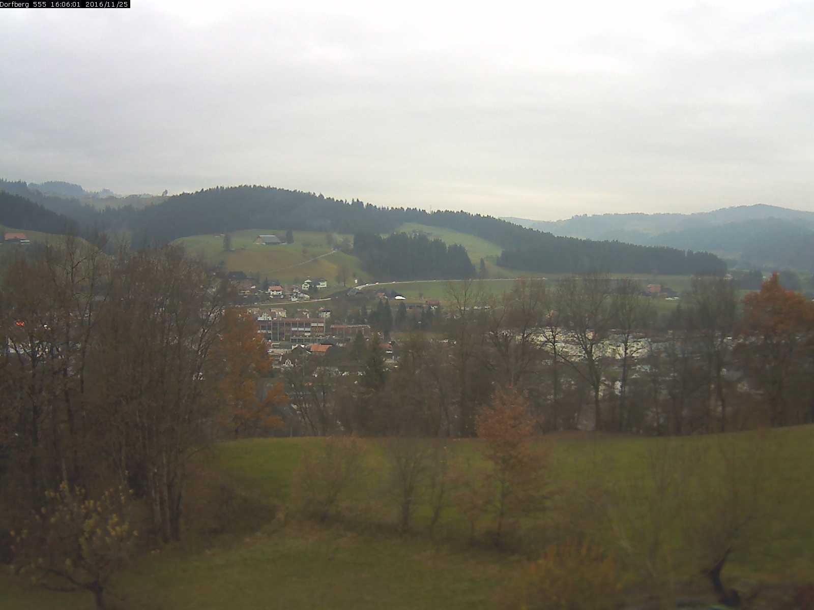 Webcam-Bild: Aussicht vom Dorfberg in Langnau 20161125-160601