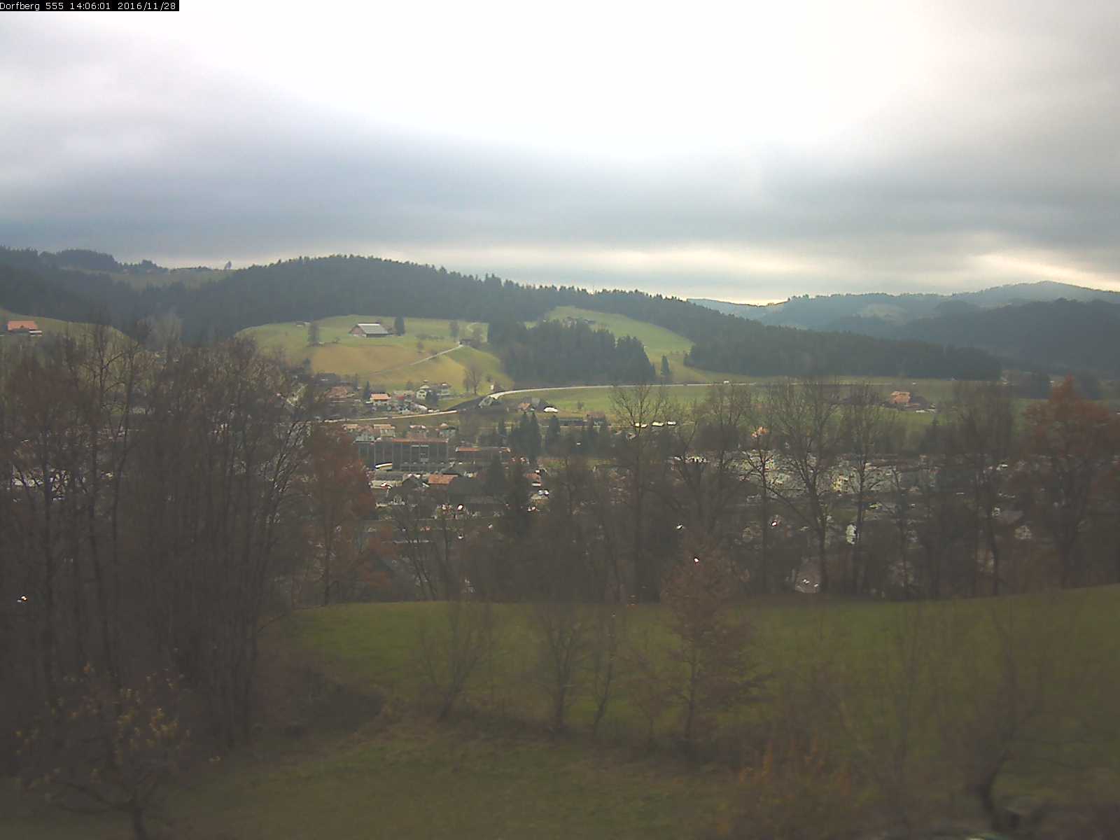 Webcam-Bild: Aussicht vom Dorfberg in Langnau 20161128-140601