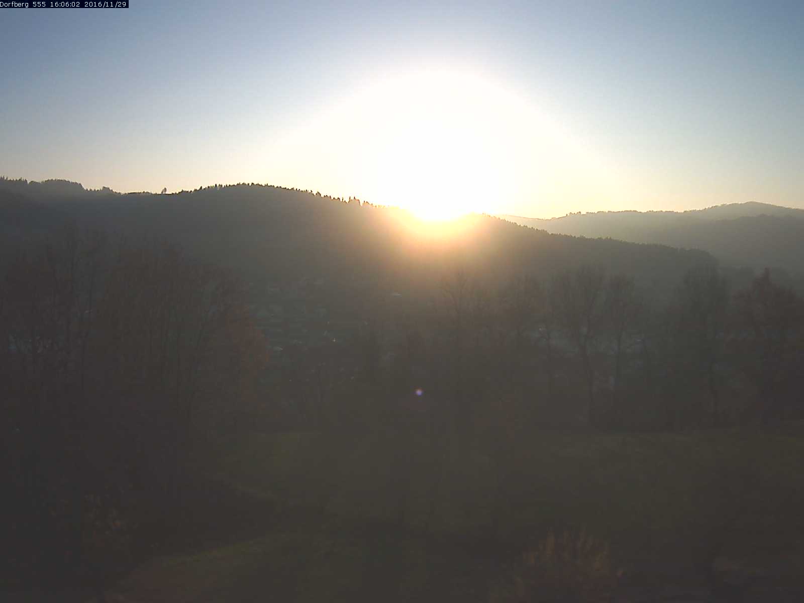 Webcam-Bild: Aussicht vom Dorfberg in Langnau 20161129-160601
