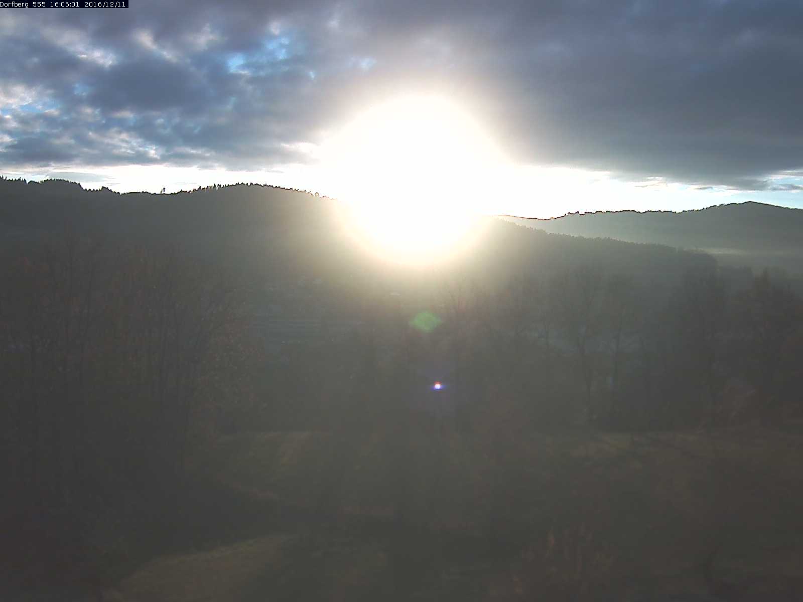 Webcam-Bild: Aussicht vom Dorfberg in Langnau 20161211-160601