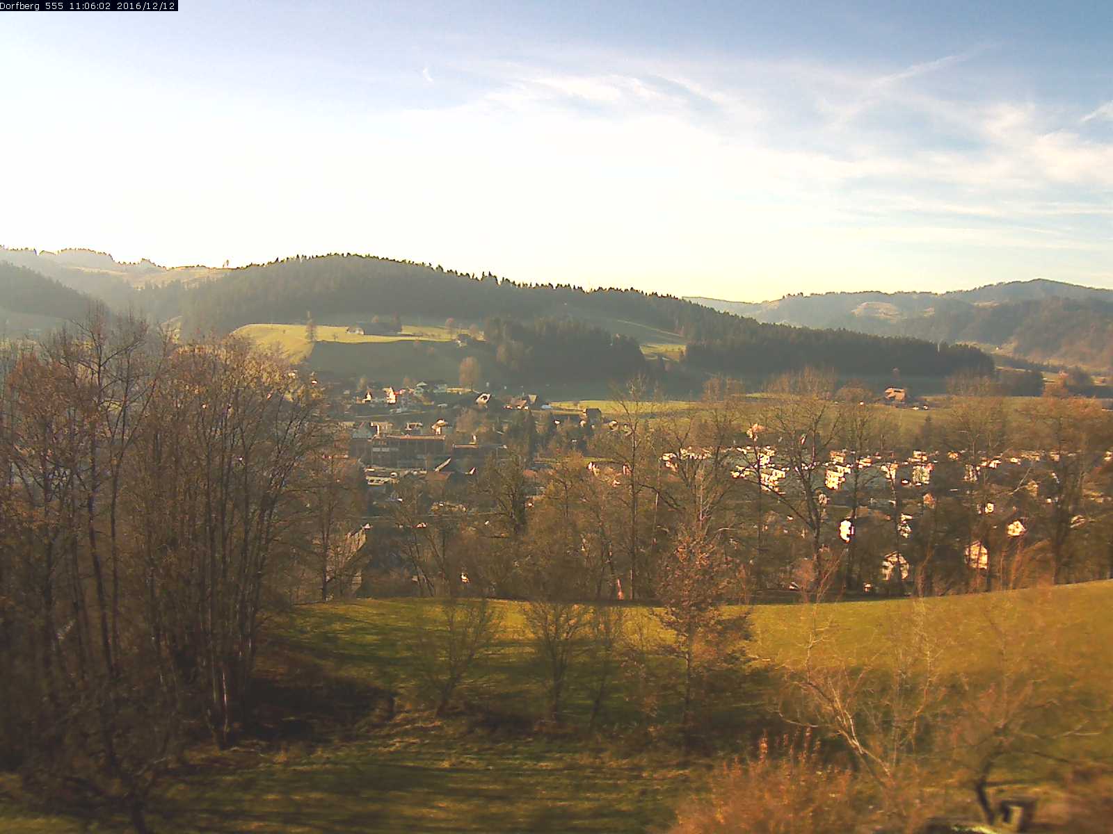 Webcam-Bild: Aussicht vom Dorfberg in Langnau 20161212-110601