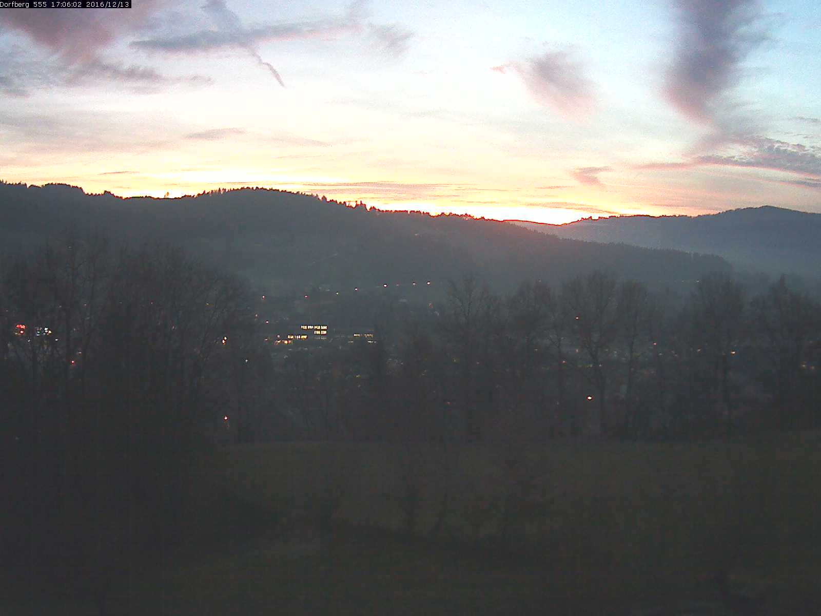 Webcam-Bild: Aussicht vom Dorfberg in Langnau 20161213-170601