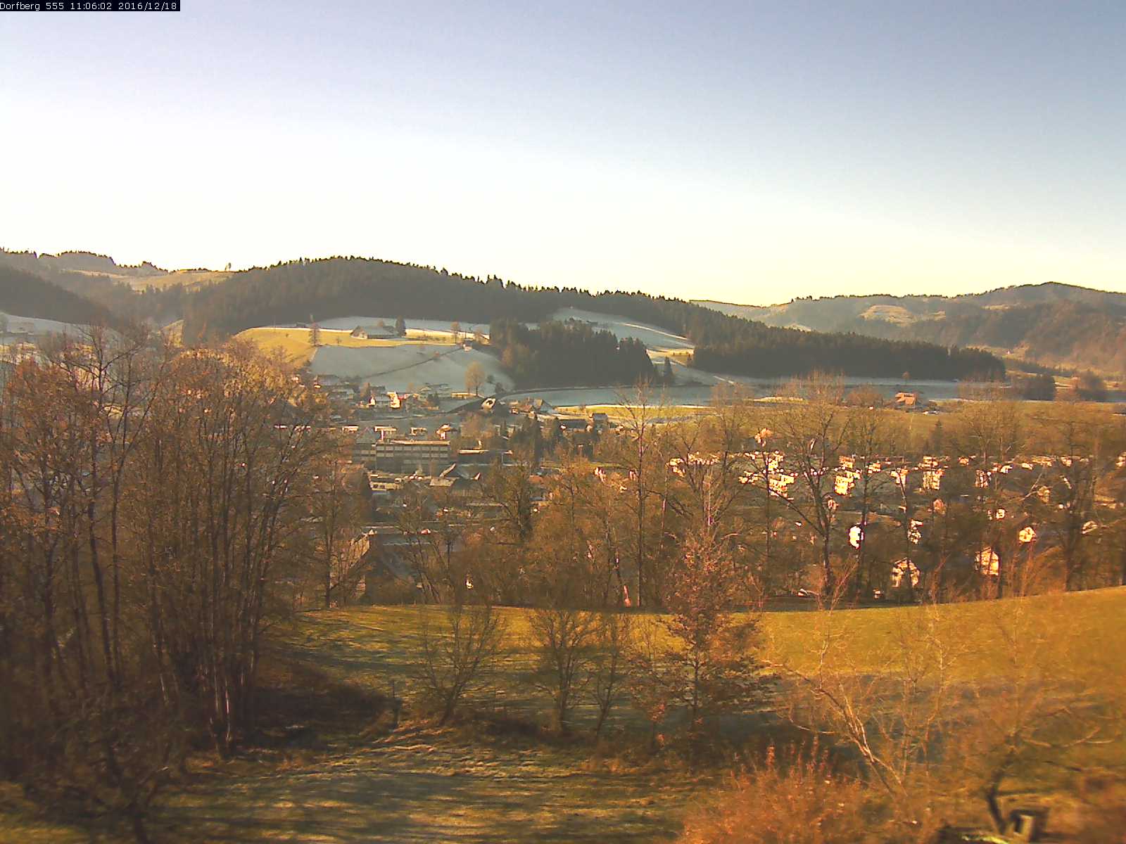Webcam-Bild: Aussicht vom Dorfberg in Langnau 20161218-110601