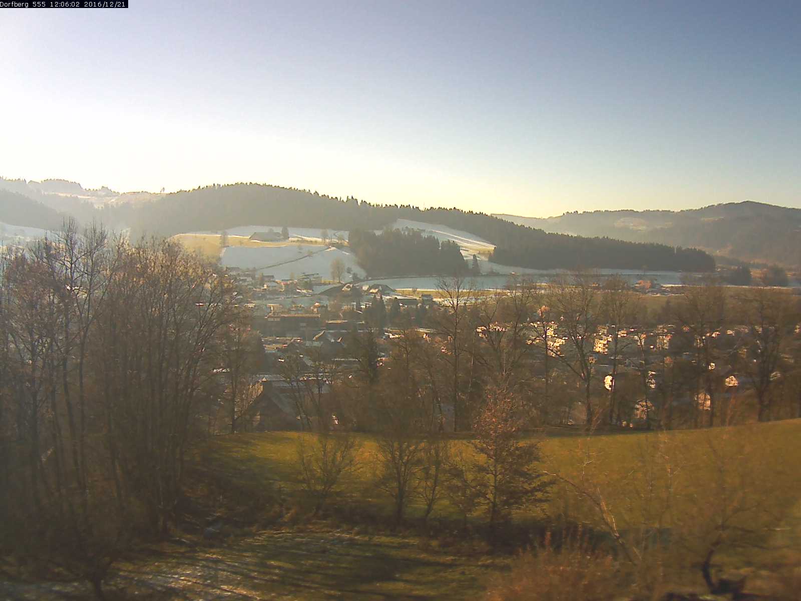 Webcam-Bild: Aussicht vom Dorfberg in Langnau 20161221-120601