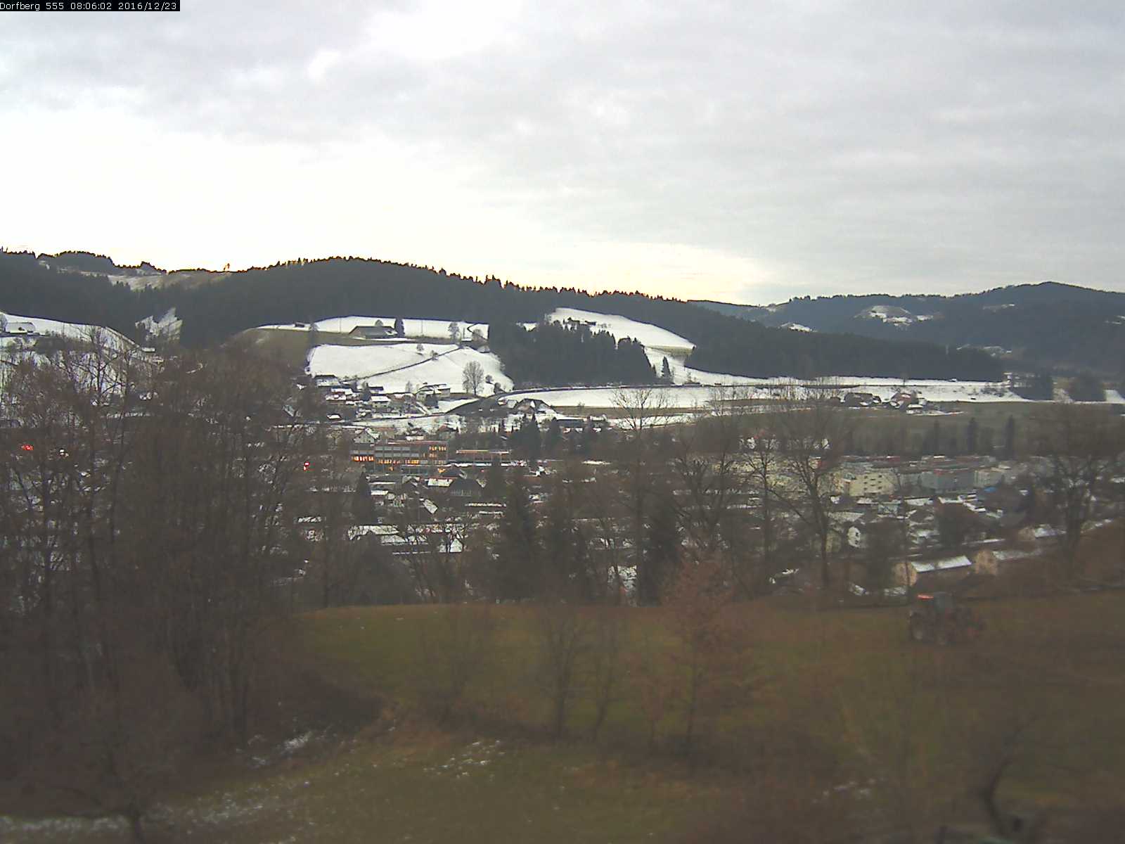 Webcam-Bild: Aussicht vom Dorfberg in Langnau 20161223-080601