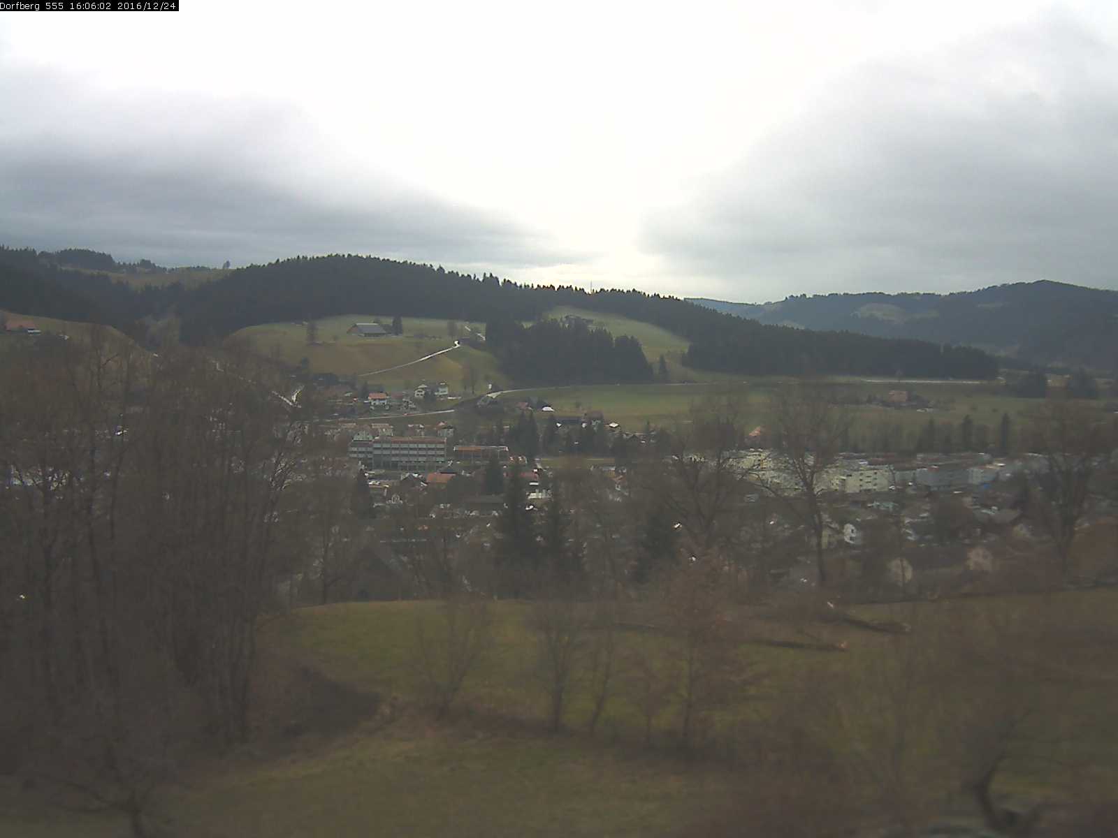 Webcam-Bild: Aussicht vom Dorfberg in Langnau 20161224-160601
