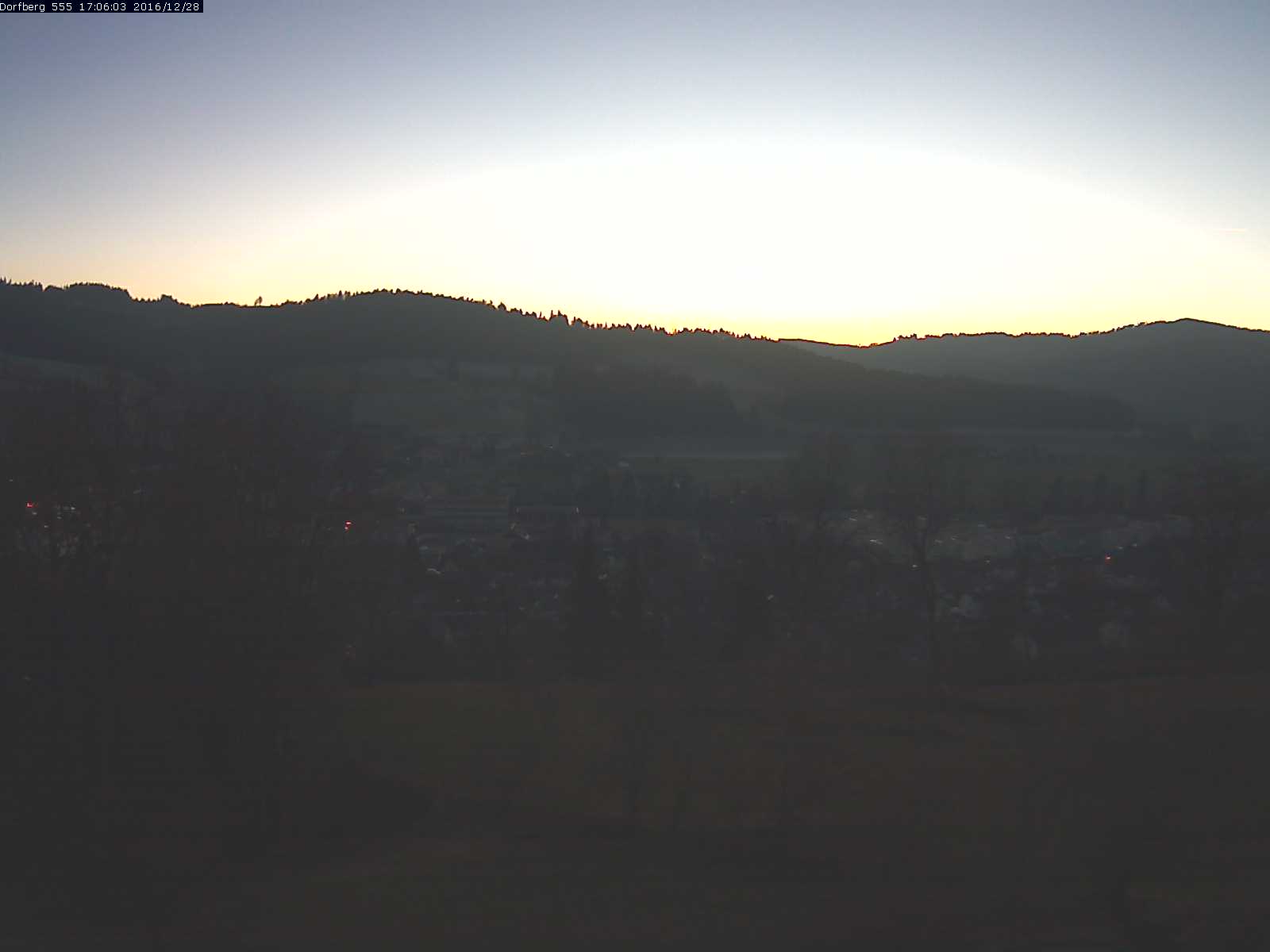 Webcam-Bild: Aussicht vom Dorfberg in Langnau 20161228-170601