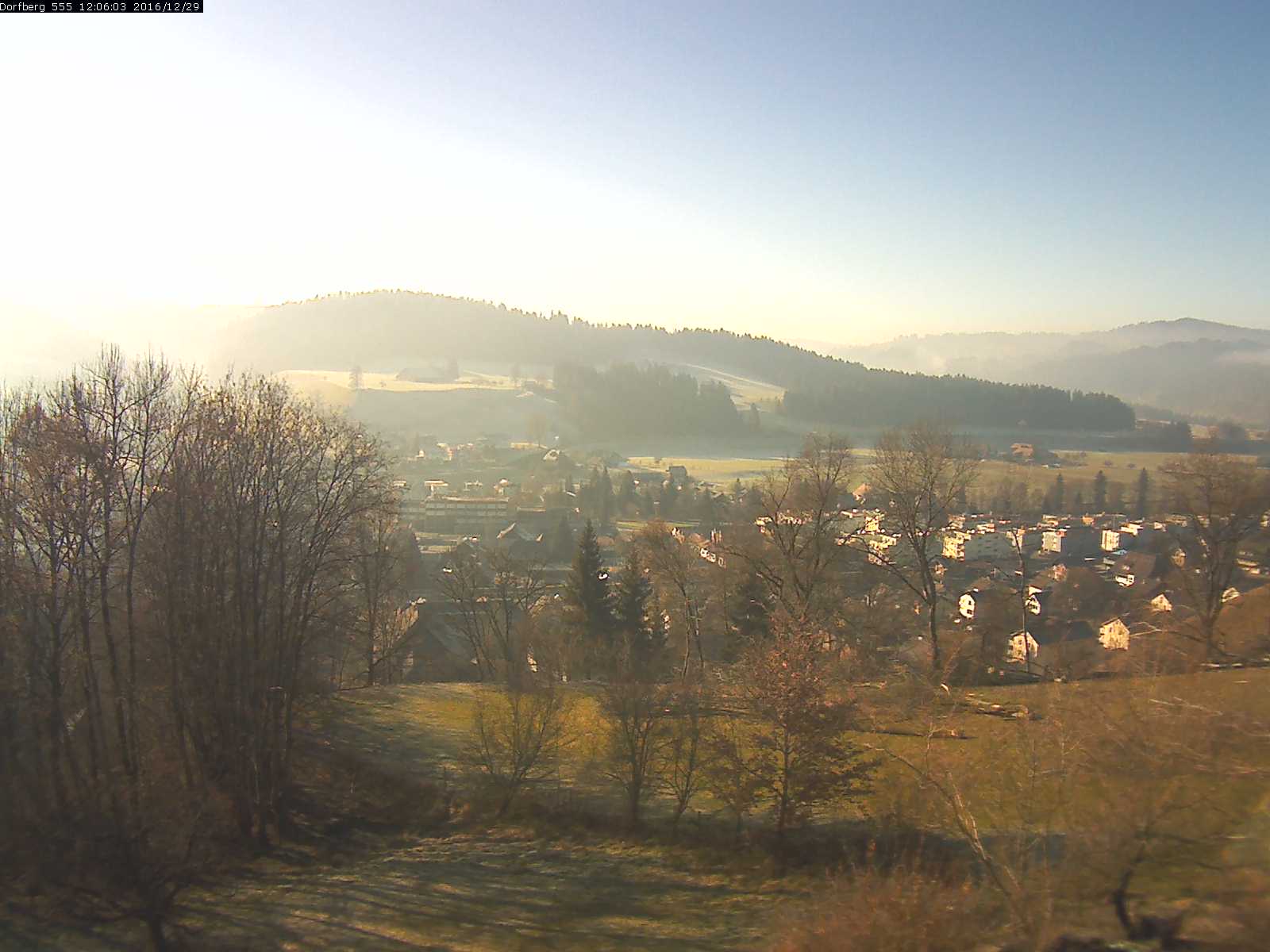 Webcam-Bild: Aussicht vom Dorfberg in Langnau 20161229-120602