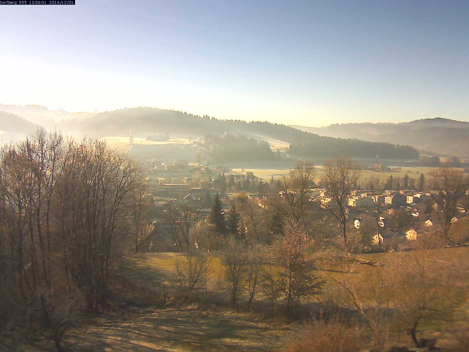 Webcam-Bild: Aussicht vom Dorfberg in Langnau 20161231-120601