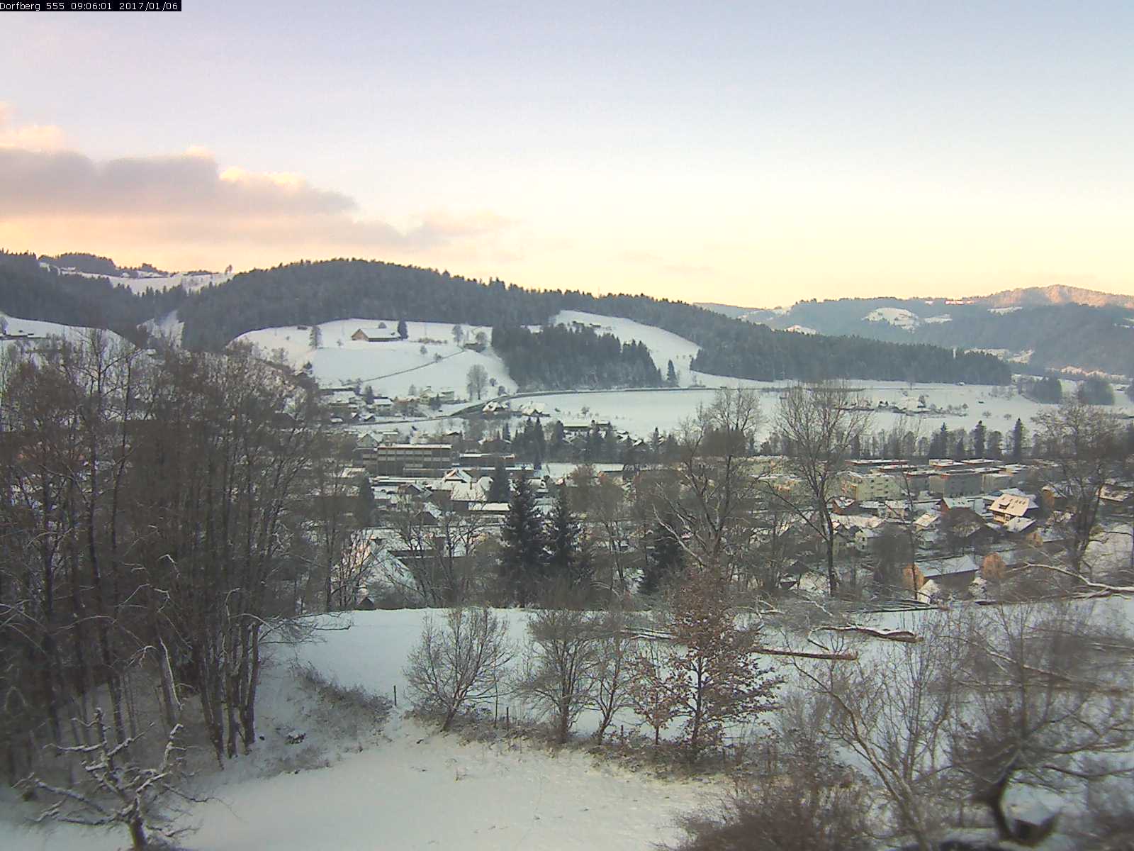 Webcam-Bild: Aussicht vom Dorfberg in Langnau 20170106-090601
