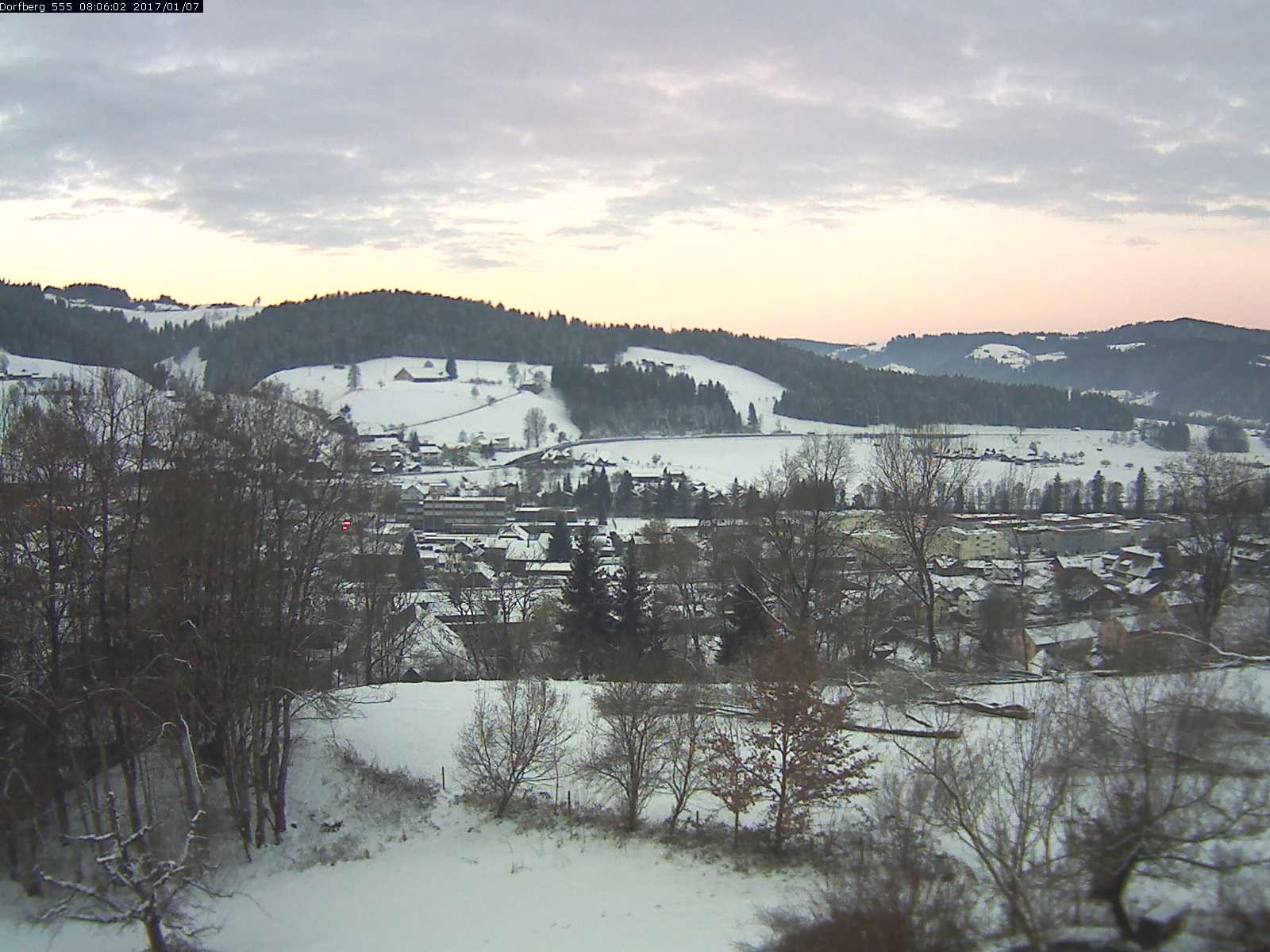 Webcam-Bild: Aussicht vom Dorfberg in Langnau 20170107-080601