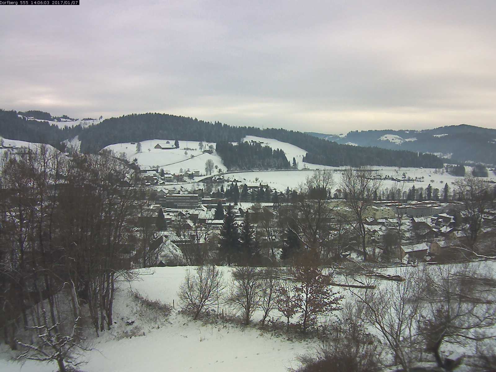 Webcam-Bild: Aussicht vom Dorfberg in Langnau 20170107-140601