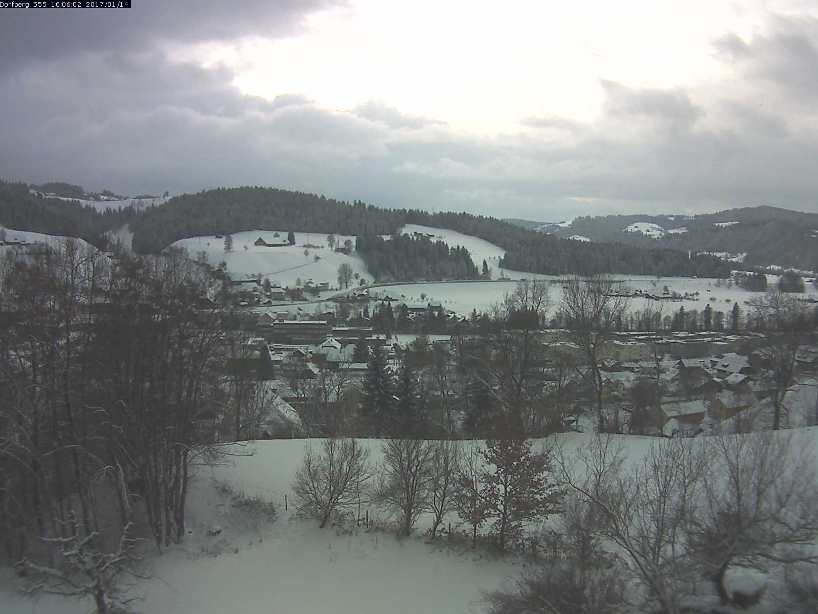 Webcam-Bild: Aussicht vom Dorfberg in Langnau 20170114-160601