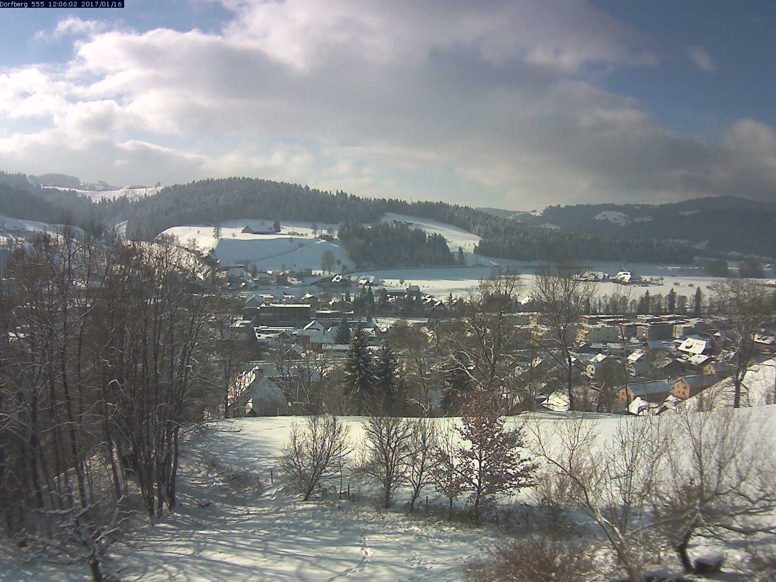 Webcam-Bild: Aussicht vom Dorfberg in Langnau 20170116-120601