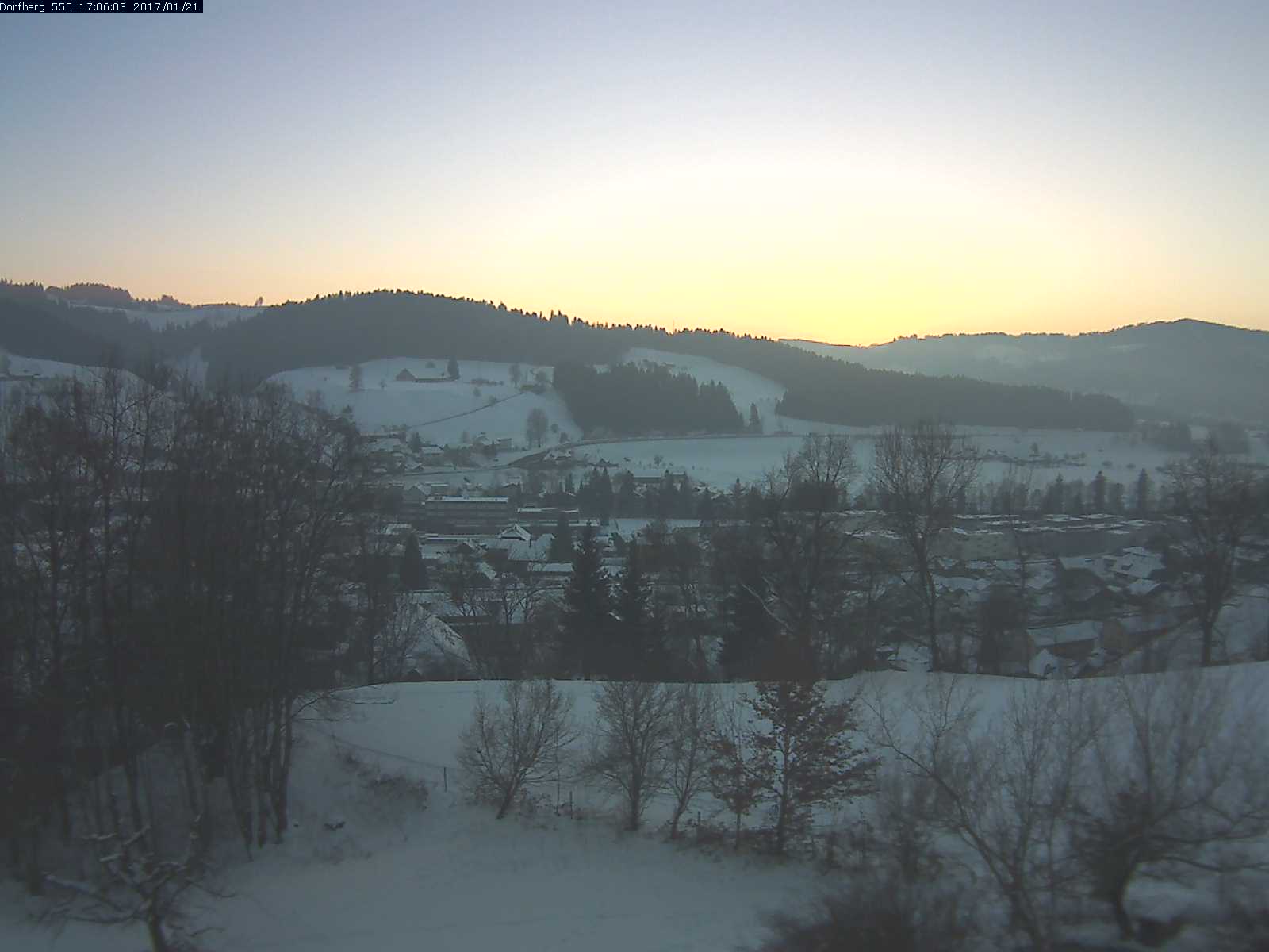 Webcam-Bild: Aussicht vom Dorfberg in Langnau 20170121-170601
