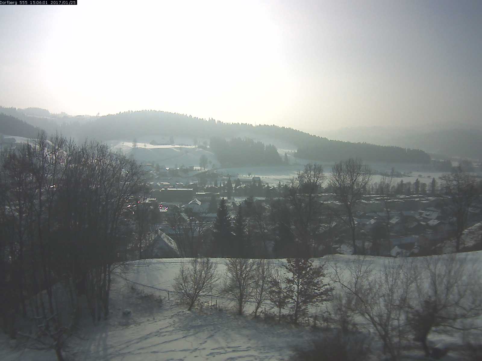 Webcam-Bild: Aussicht vom Dorfberg in Langnau 20170125-150601