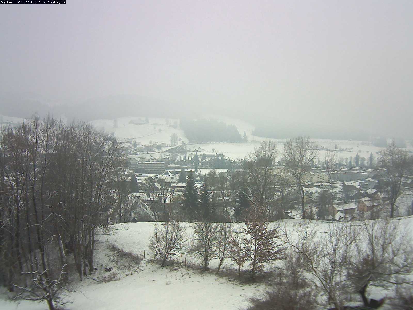 Webcam-Bild: Aussicht vom Dorfberg in Langnau 20170205-150601