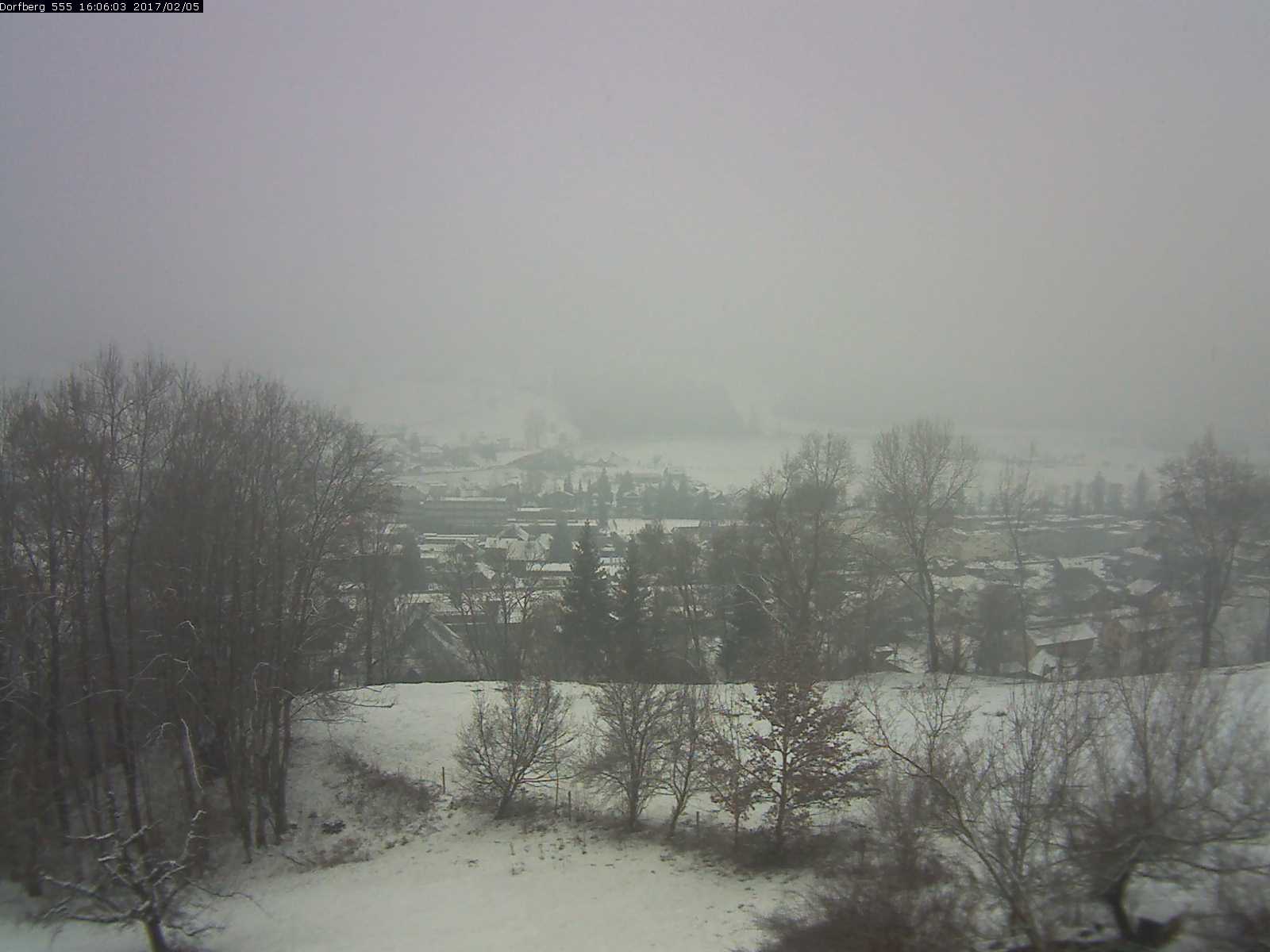 Webcam-Bild: Aussicht vom Dorfberg in Langnau 20170205-160601