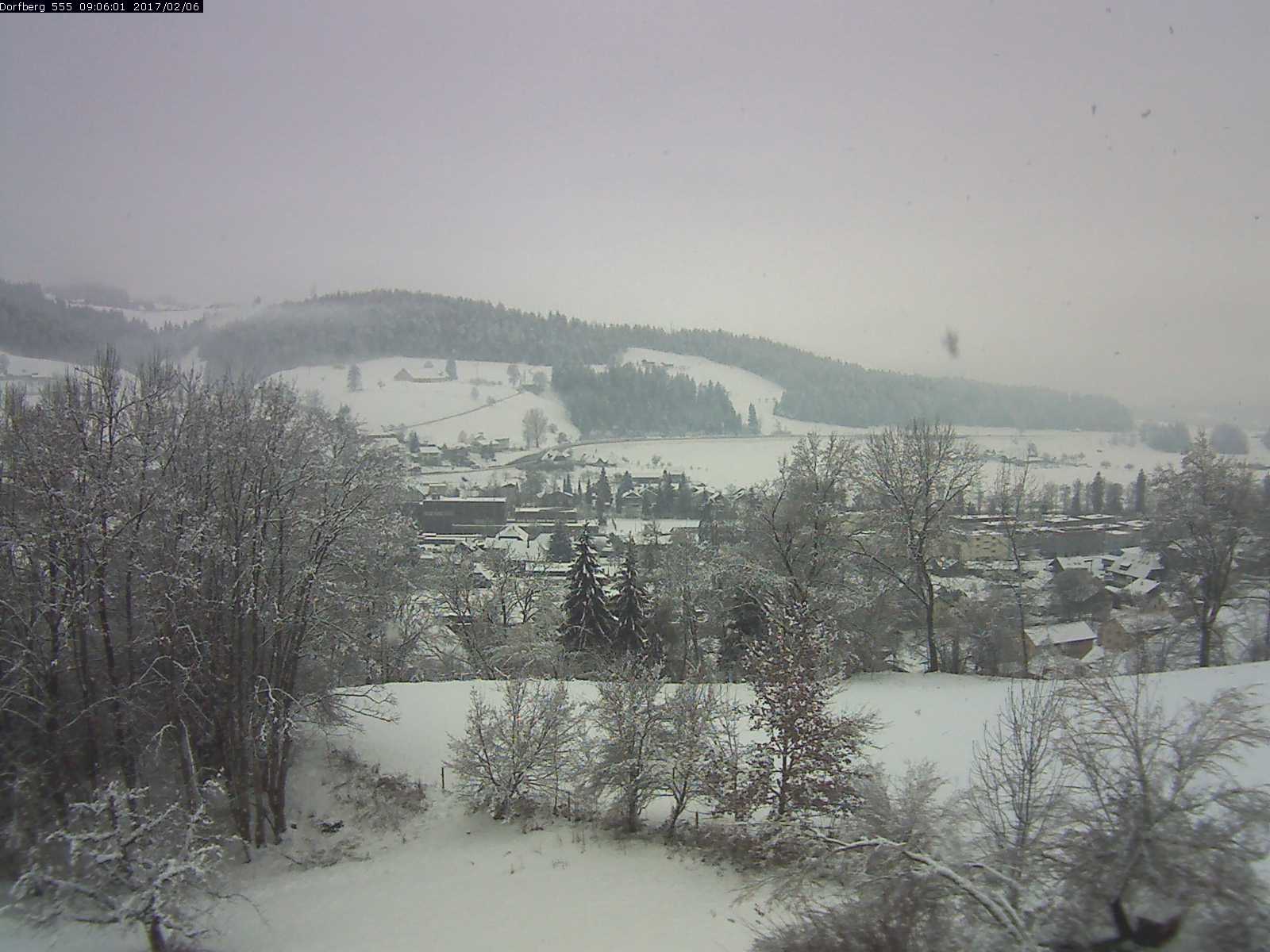 Webcam-Bild: Aussicht vom Dorfberg in Langnau 20170206-090601