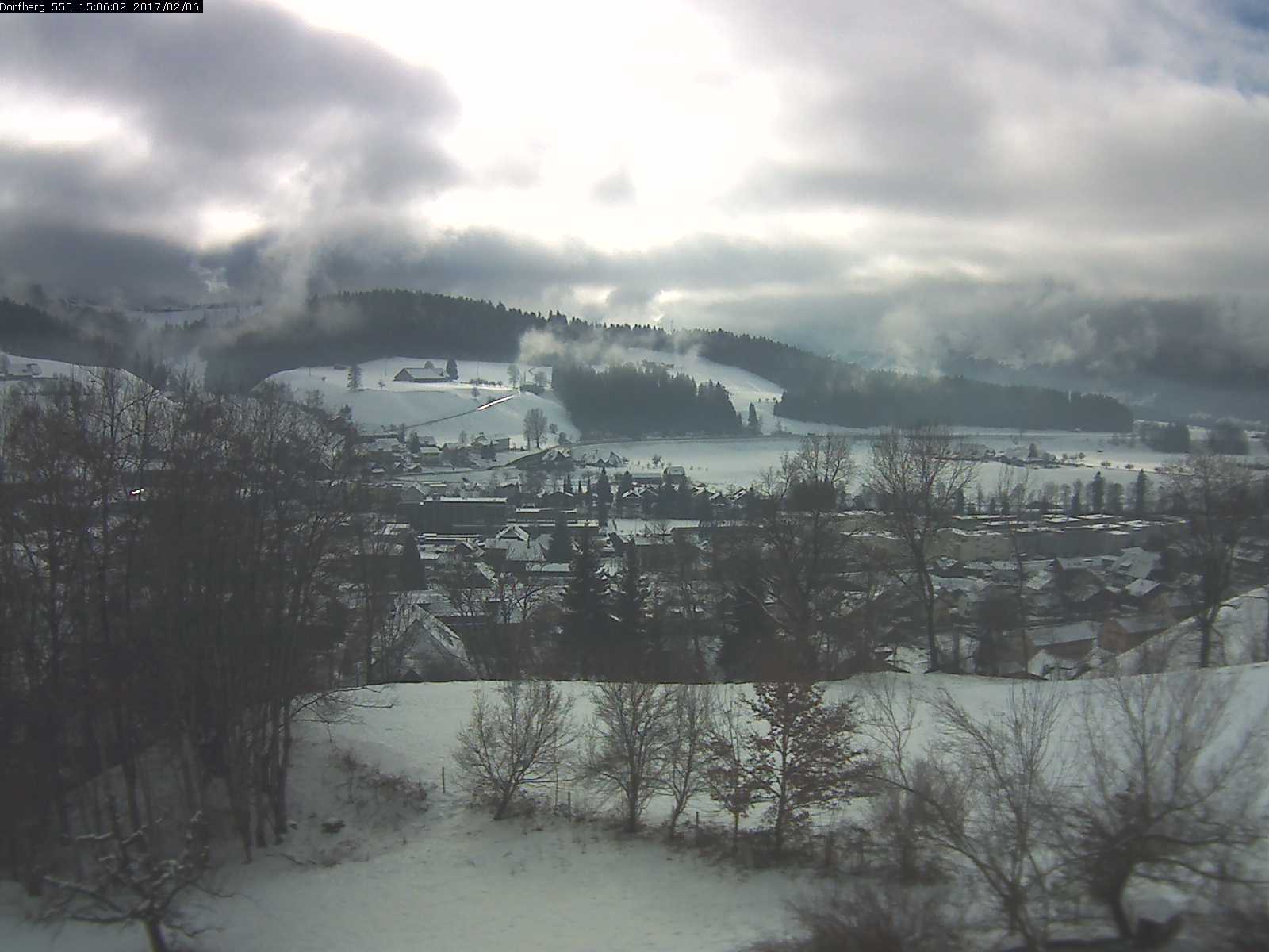 Webcam-Bild: Aussicht vom Dorfberg in Langnau 20170206-150601