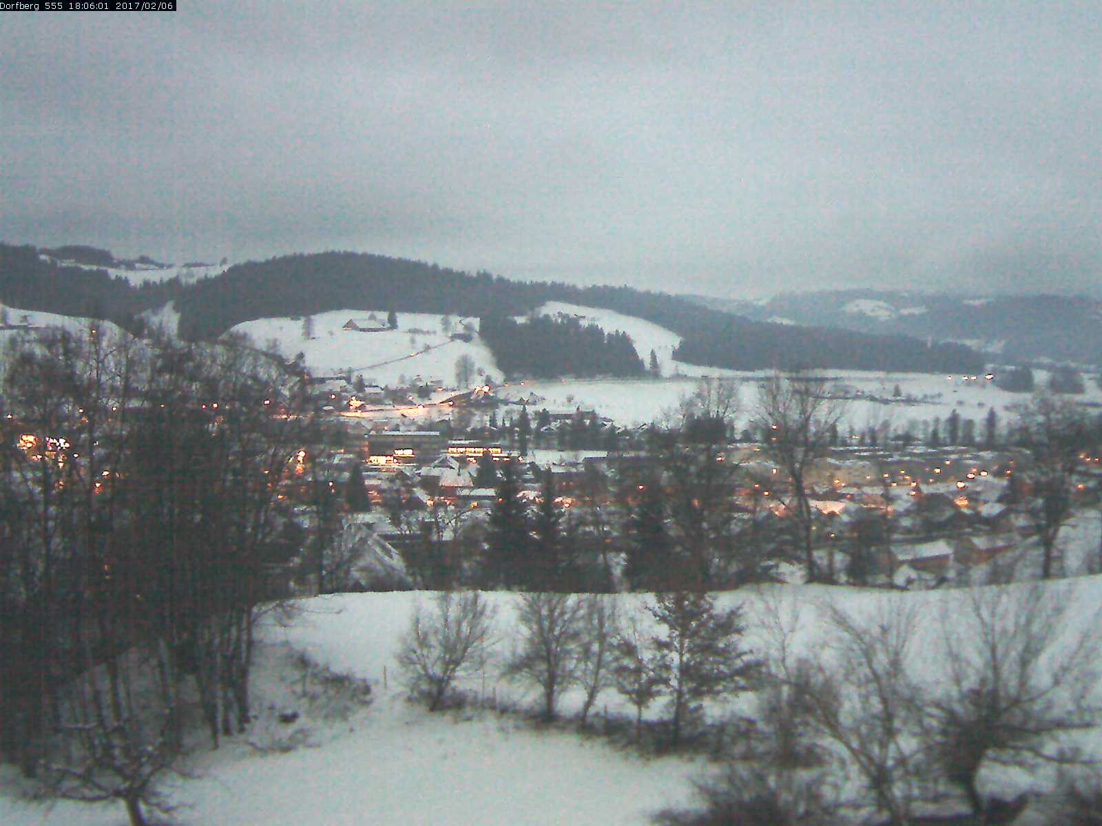 Webcam-Bild: Aussicht vom Dorfberg in Langnau 20170206-180601