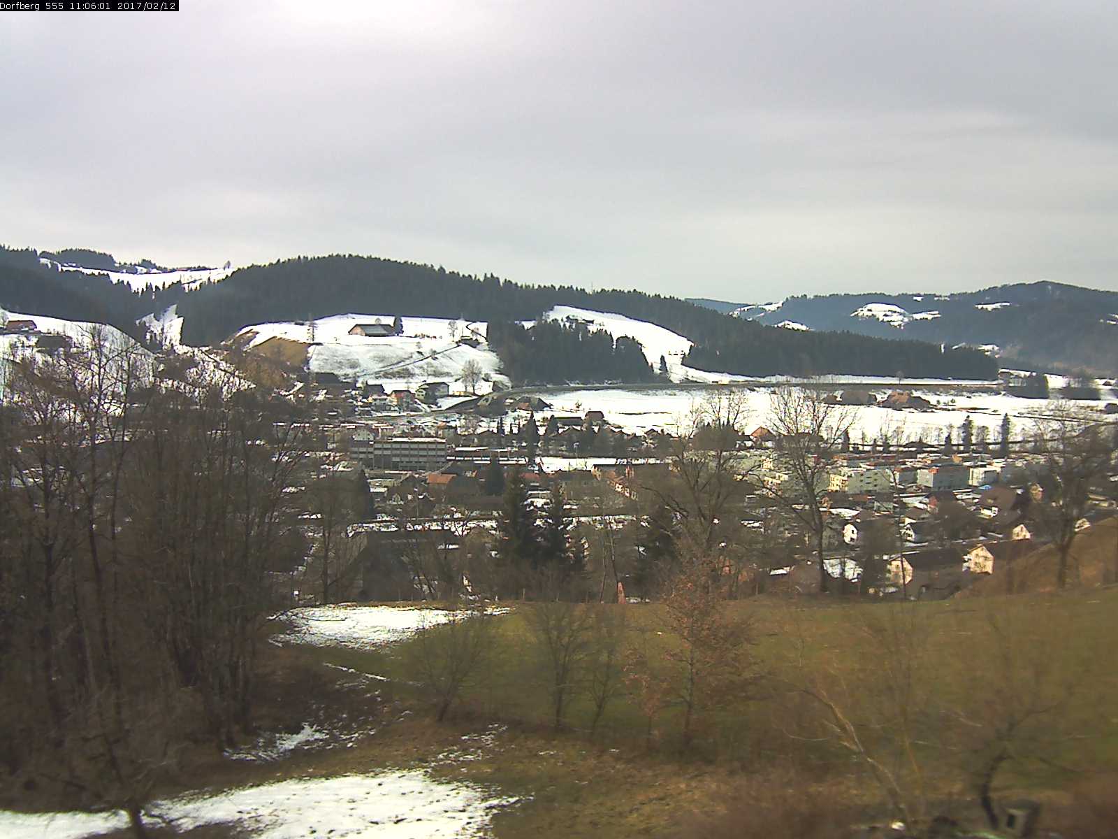 Webcam-Bild: Aussicht vom Dorfberg in Langnau 20170212-110601