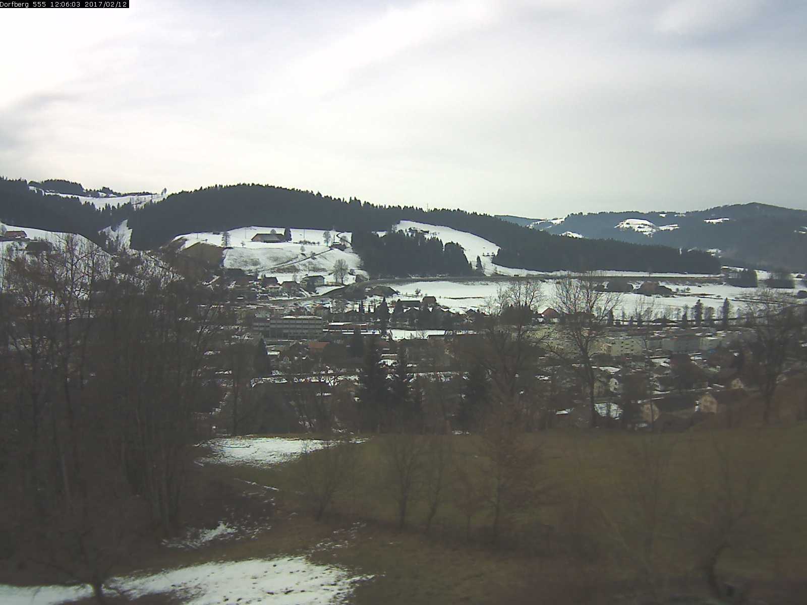 Webcam-Bild: Aussicht vom Dorfberg in Langnau 20170212-120601