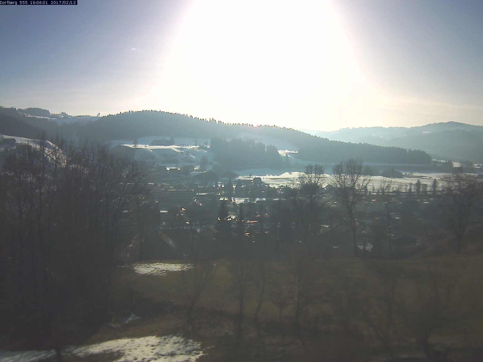 Webcam-Bild: Aussicht vom Dorfberg in Langnau 20170212-160601
