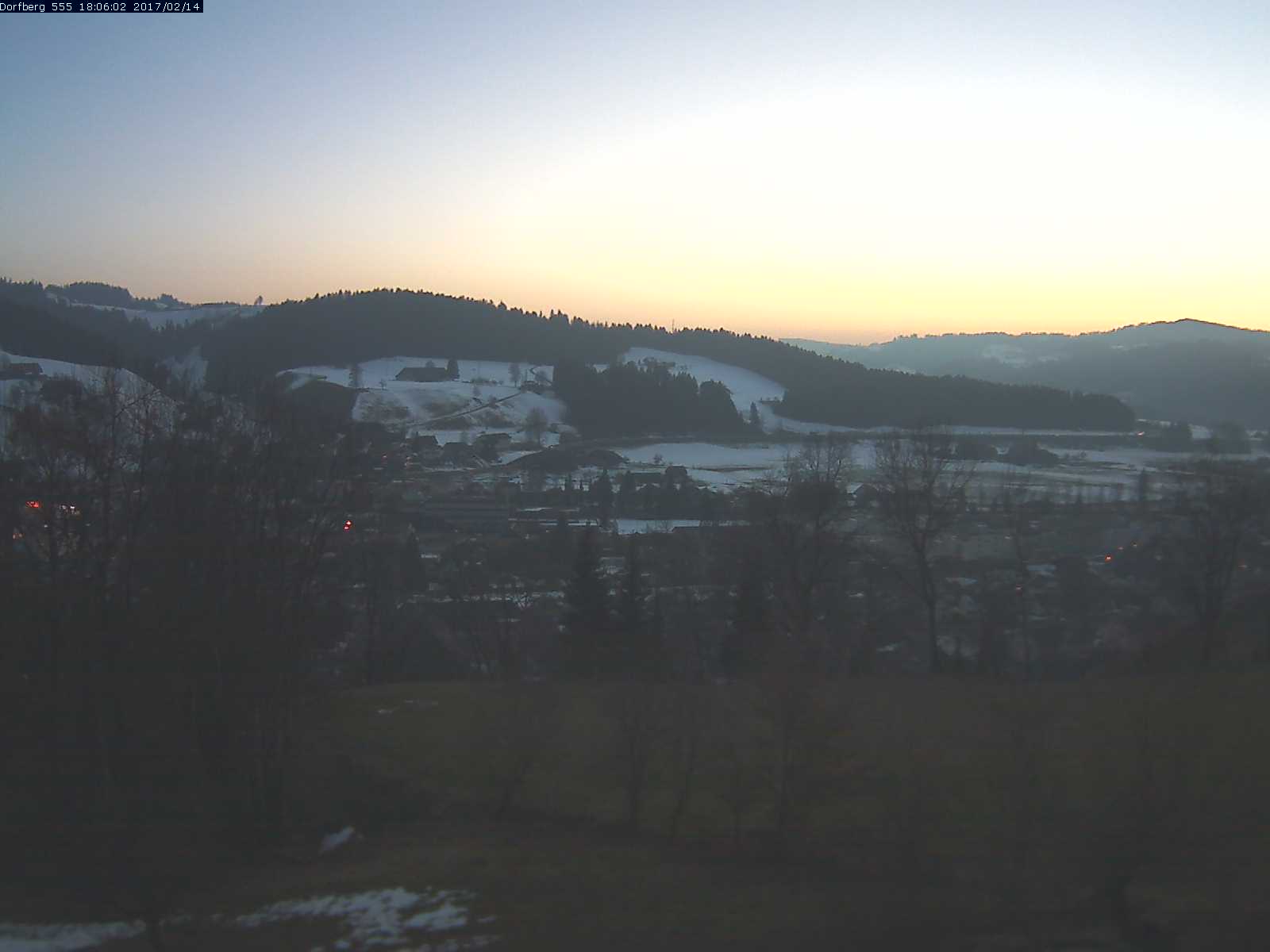 Webcam-Bild: Aussicht vom Dorfberg in Langnau 20170214-180601