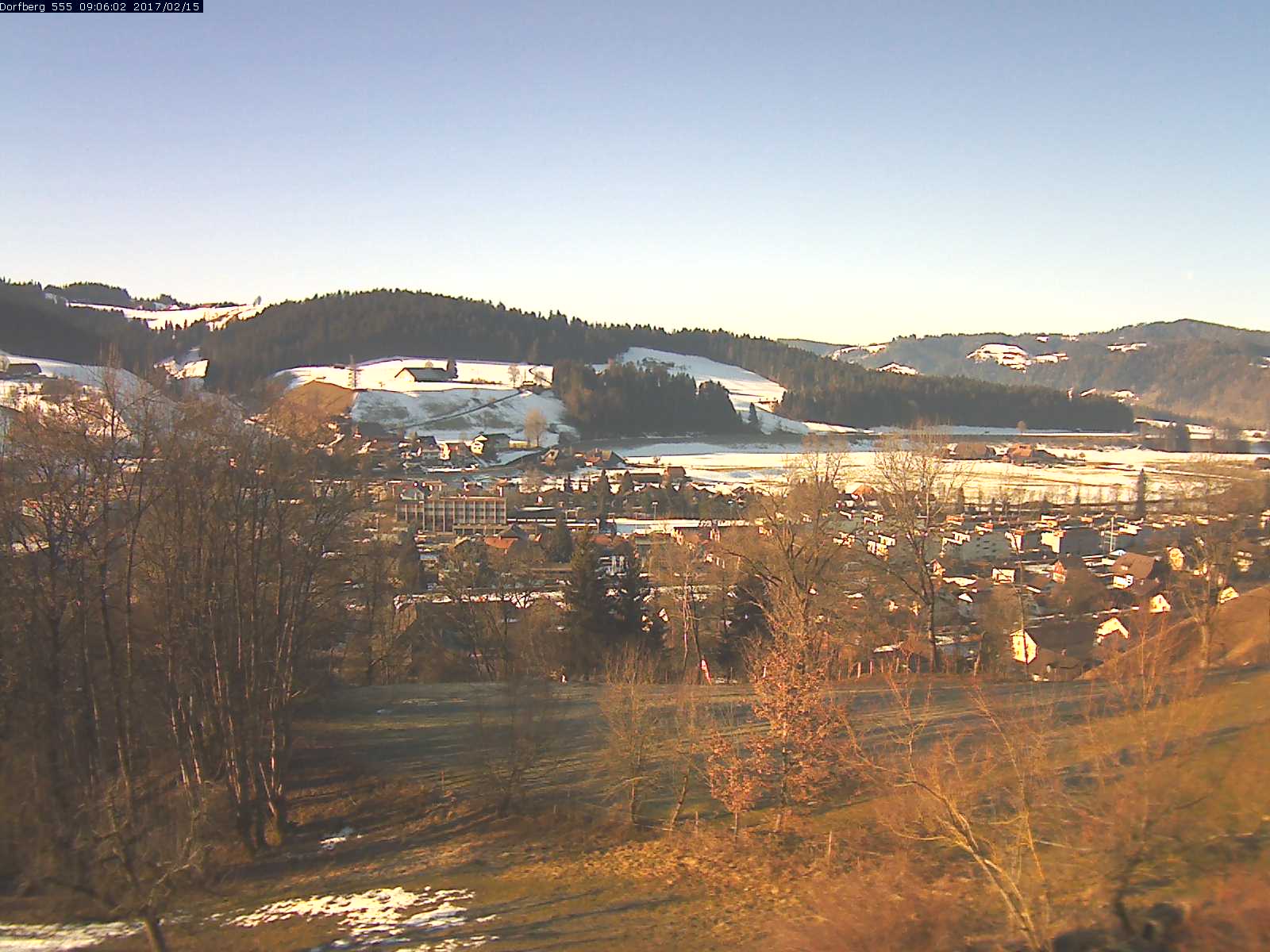 Webcam-Bild: Aussicht vom Dorfberg in Langnau 20170215-090601