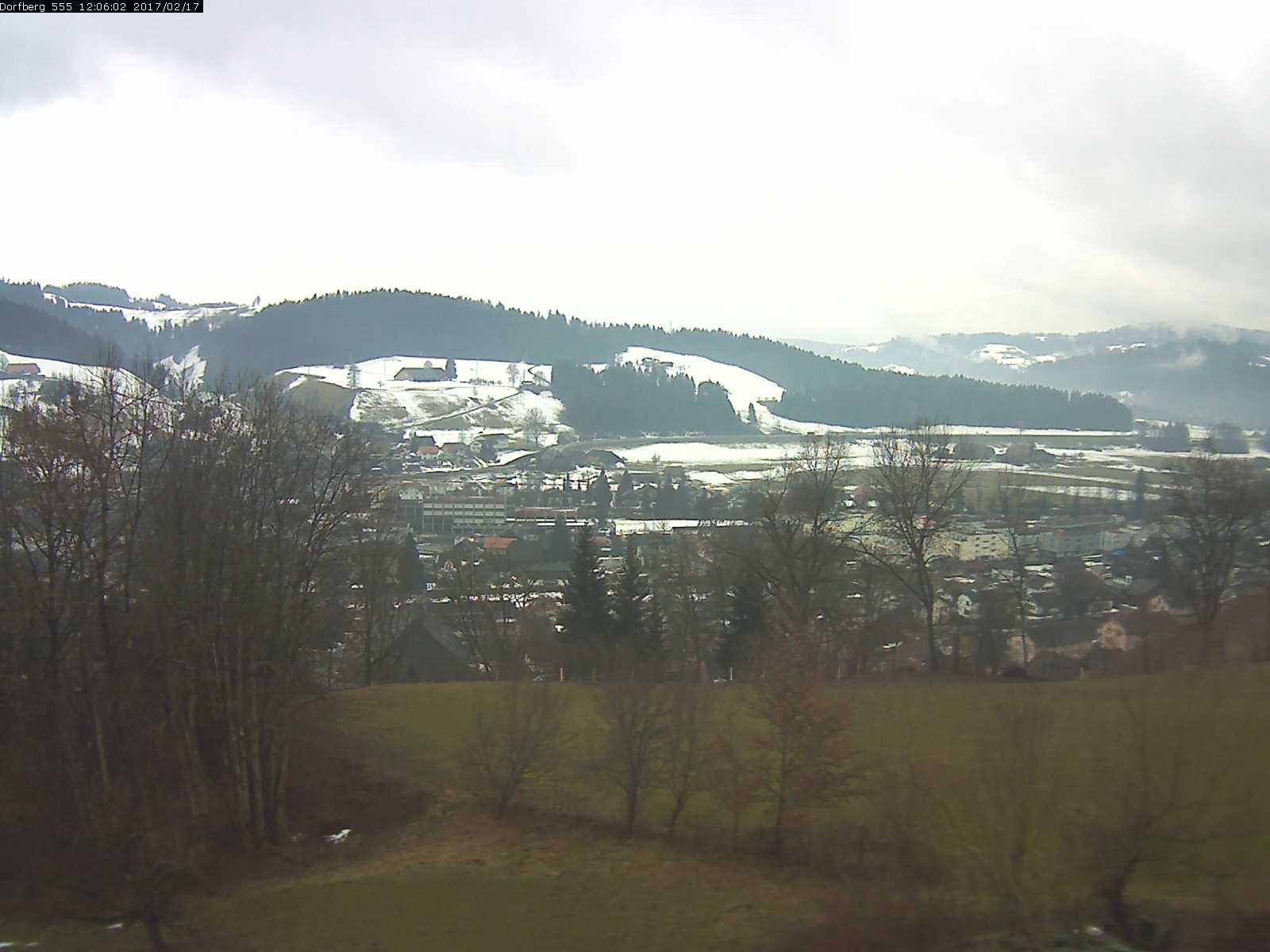 Webcam-Bild: Aussicht vom Dorfberg in Langnau 20170217-120601