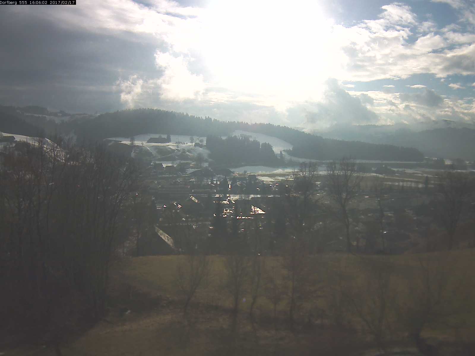 Webcam-Bild: Aussicht vom Dorfberg in Langnau 20170217-160601
