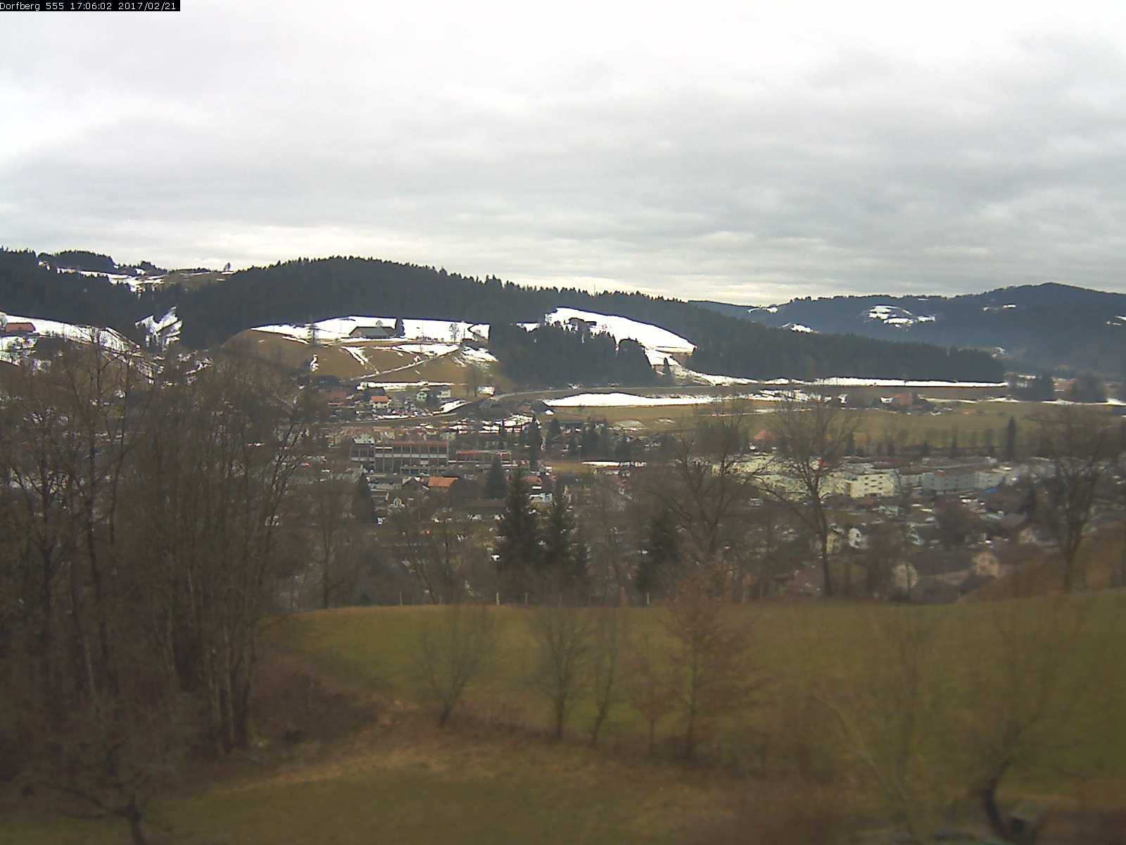 Webcam-Bild: Aussicht vom Dorfberg in Langnau 20170221-170601