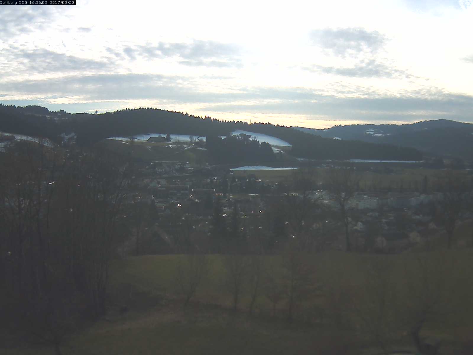 Webcam-Bild: Aussicht vom Dorfberg in Langnau 20170222-160601