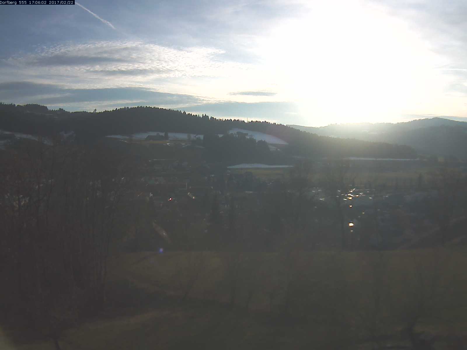 Webcam-Bild: Aussicht vom Dorfberg in Langnau 20170222-170601