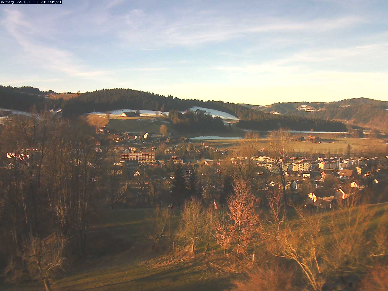 Webcam-Bild: Aussicht vom Dorfberg in Langnau 20170223-080601
