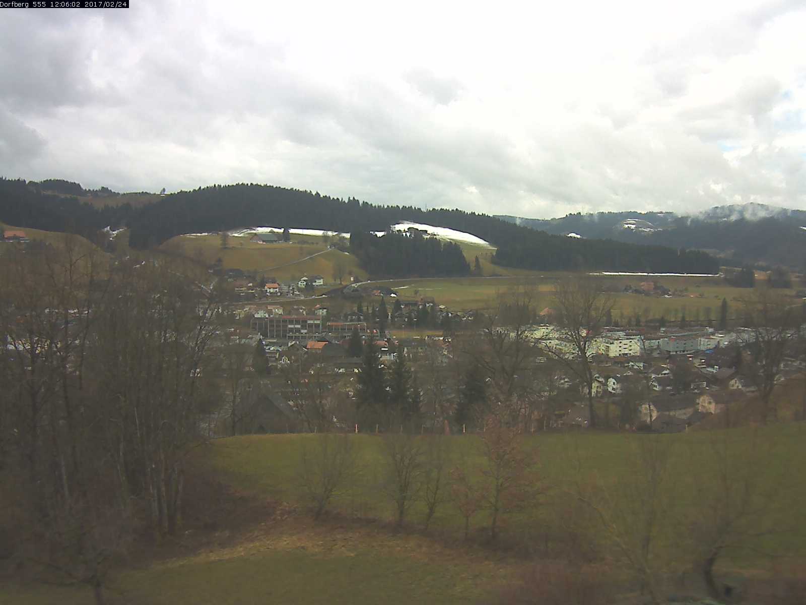 Webcam-Bild: Aussicht vom Dorfberg in Langnau 20170224-120601