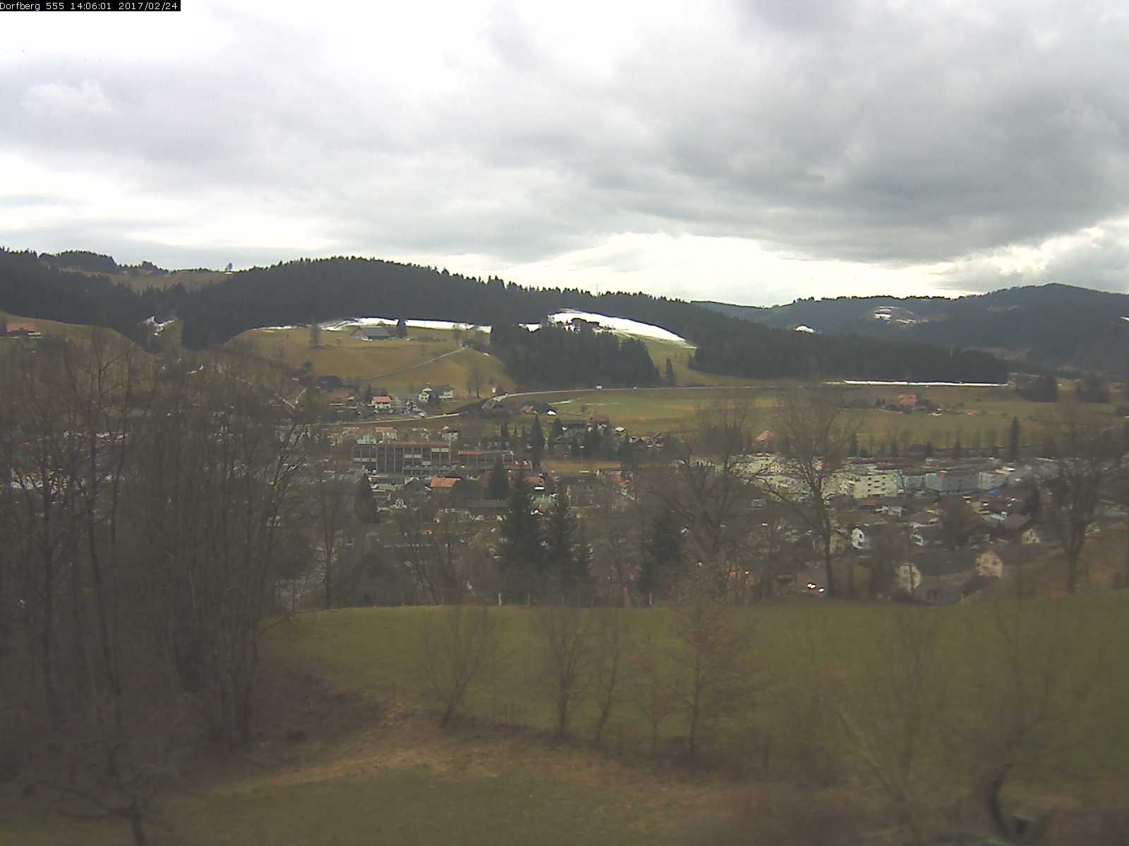 Webcam-Bild: Aussicht vom Dorfberg in Langnau 20170224-140601