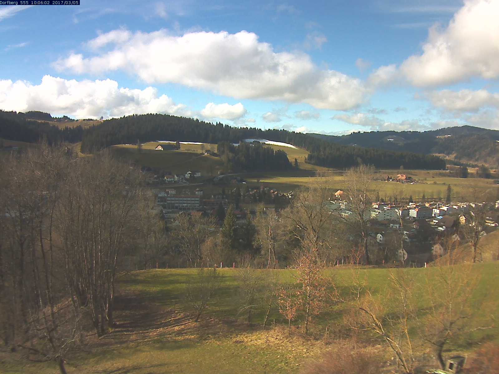 Webcam-Bild: Aussicht vom Dorfberg in Langnau 20170305-100601