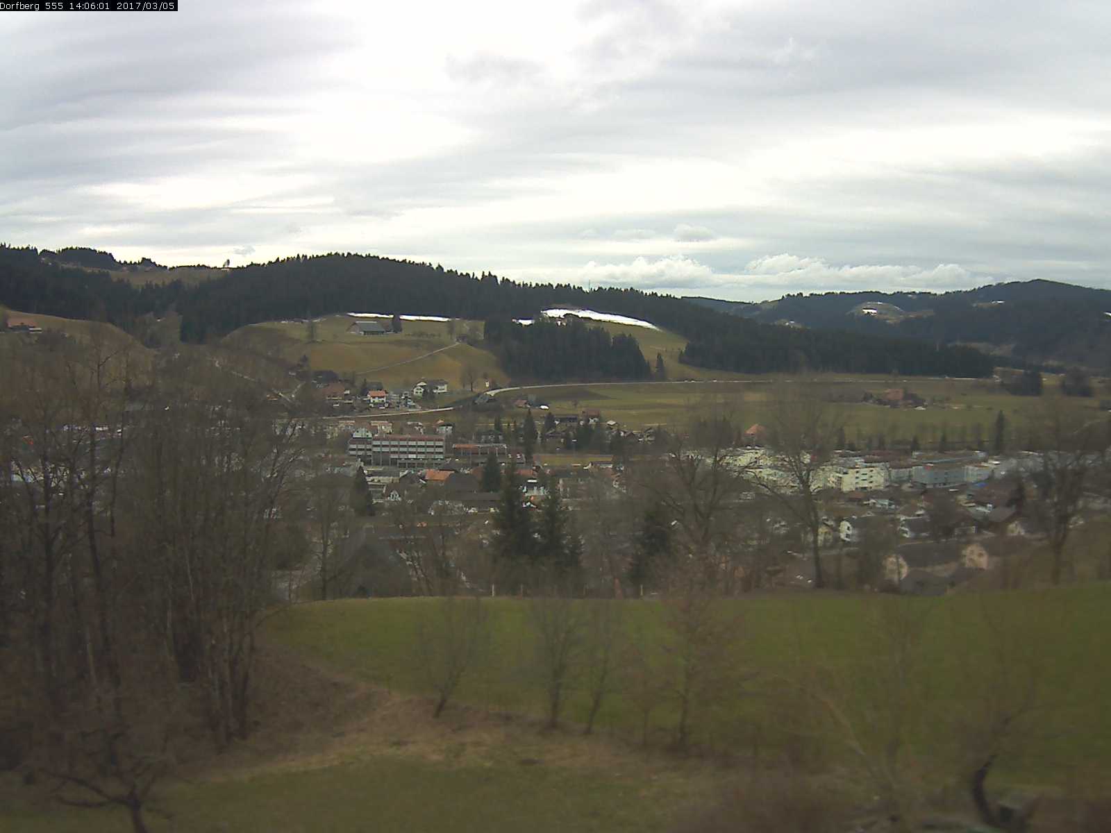 Webcam-Bild: Aussicht vom Dorfberg in Langnau 20170305-140601