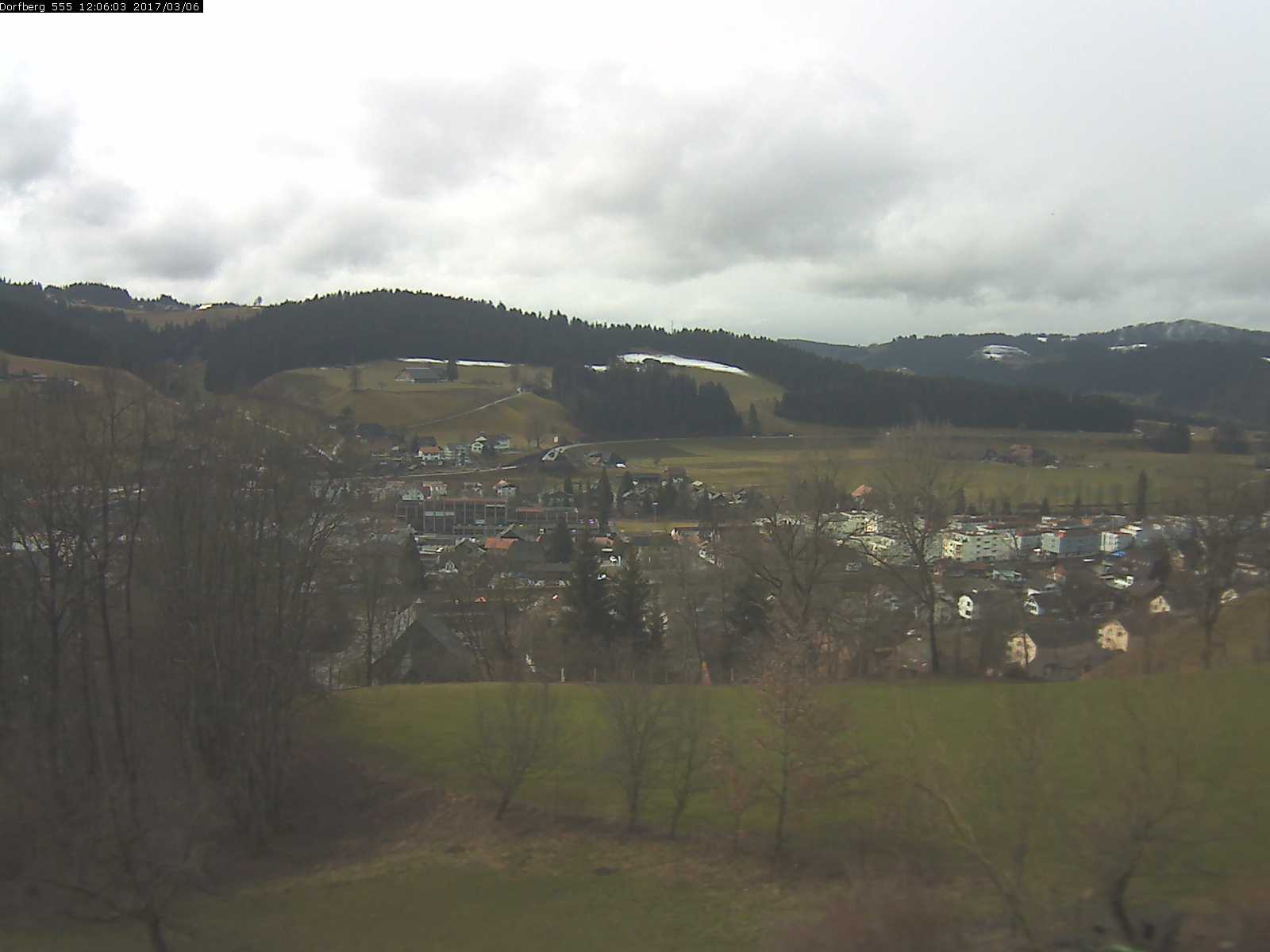 Webcam-Bild: Aussicht vom Dorfberg in Langnau 20170306-120602