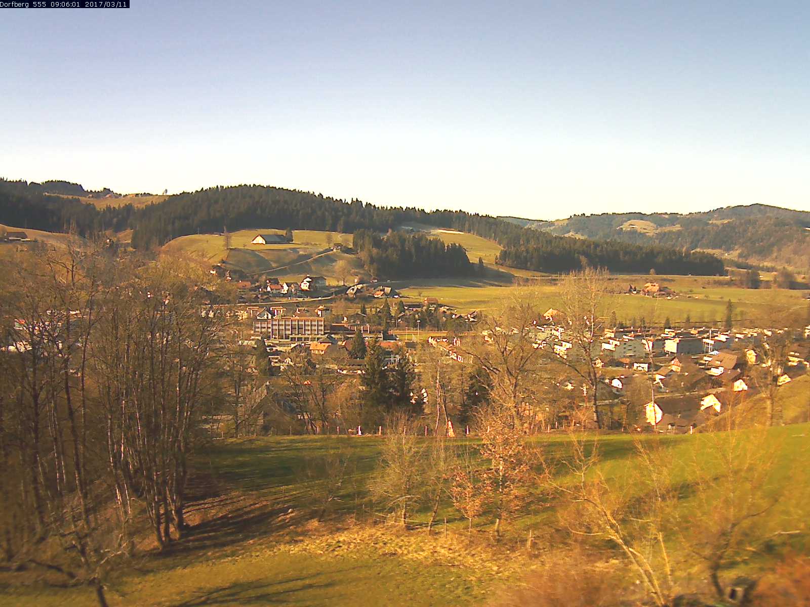 Webcam-Bild: Aussicht vom Dorfberg in Langnau 20170311-090601