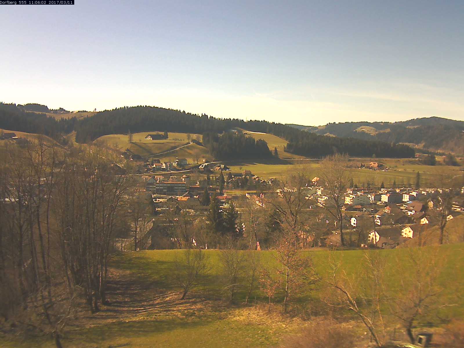 Webcam-Bild: Aussicht vom Dorfberg in Langnau 20170311-110601