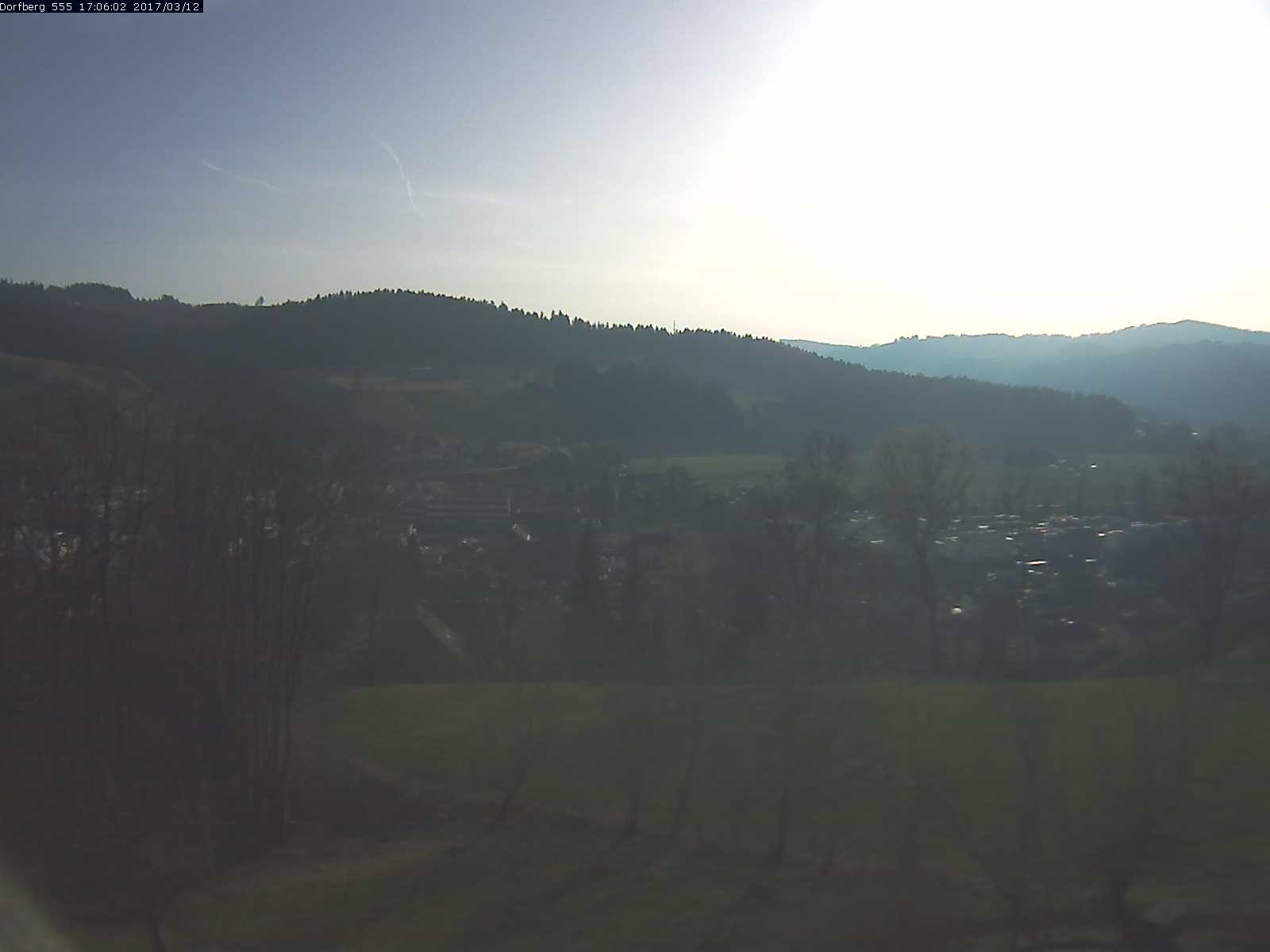 Webcam-Bild: Aussicht vom Dorfberg in Langnau 20170312-170601
