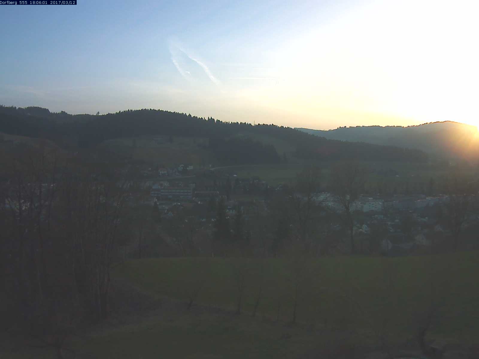 Webcam-Bild: Aussicht vom Dorfberg in Langnau 20170312-180601