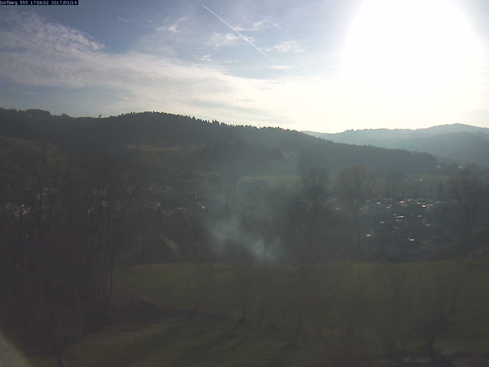 Webcam-Bild: Aussicht vom Dorfberg in Langnau 20170314-170601