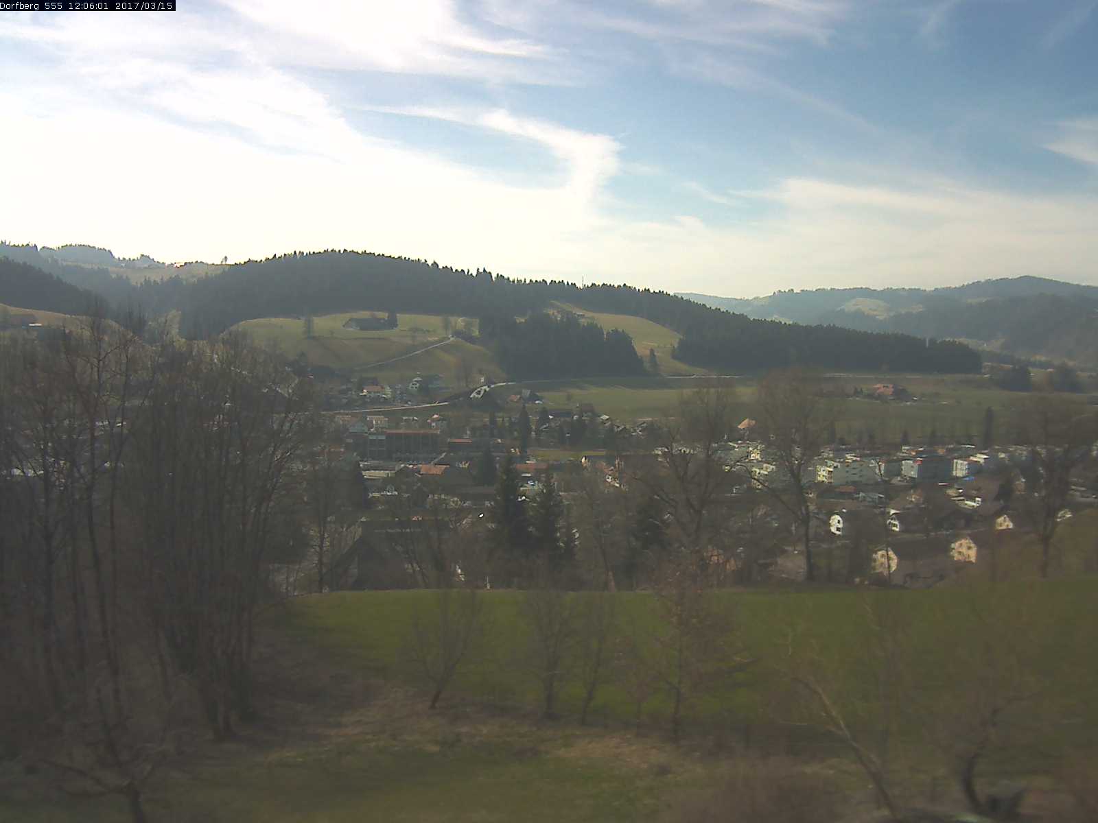Webcam-Bild: Aussicht vom Dorfberg in Langnau 20170315-120601