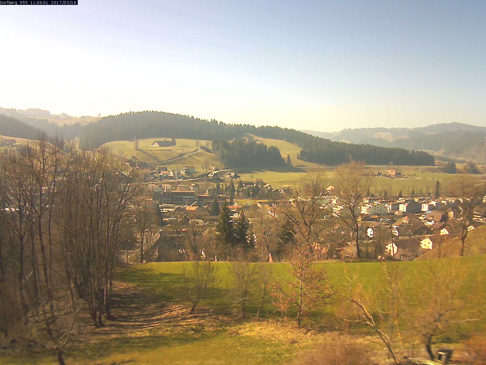 Webcam-Bild: Aussicht vom Dorfberg in Langnau 20170316-110601