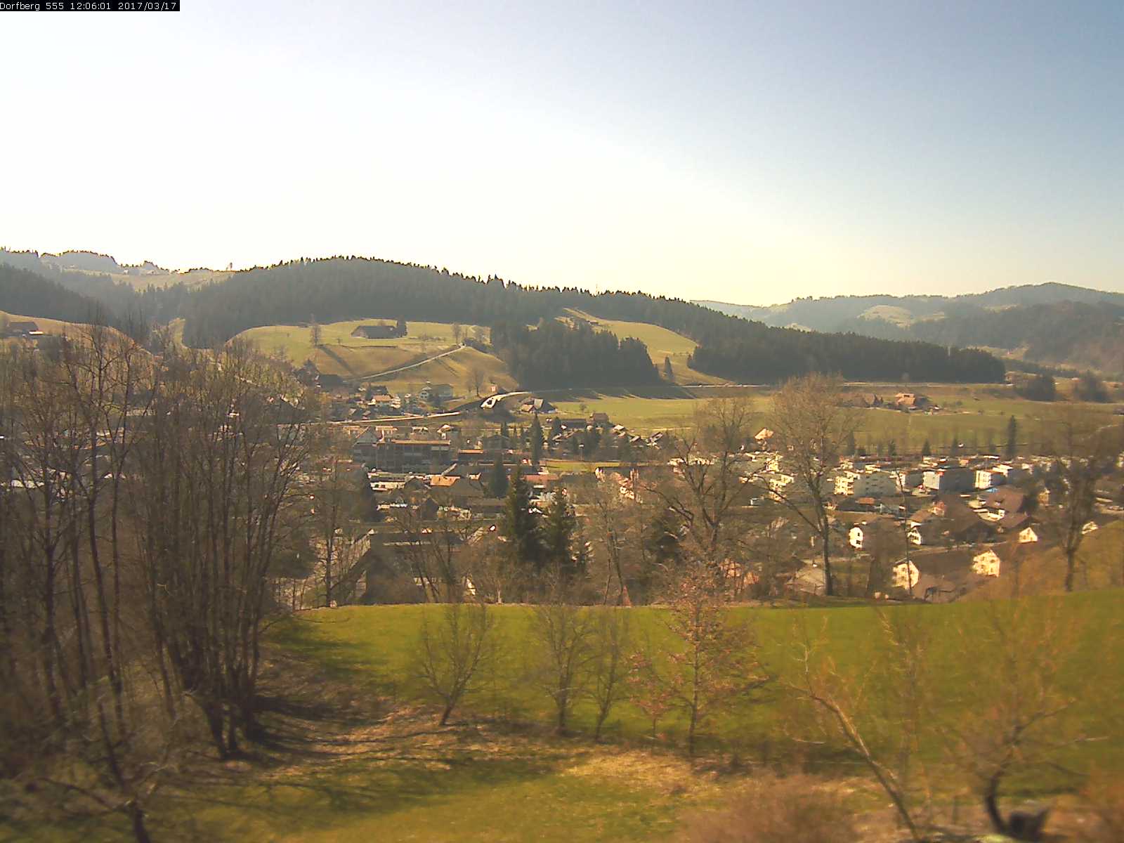 Webcam-Bild: Aussicht vom Dorfberg in Langnau 20170317-120601