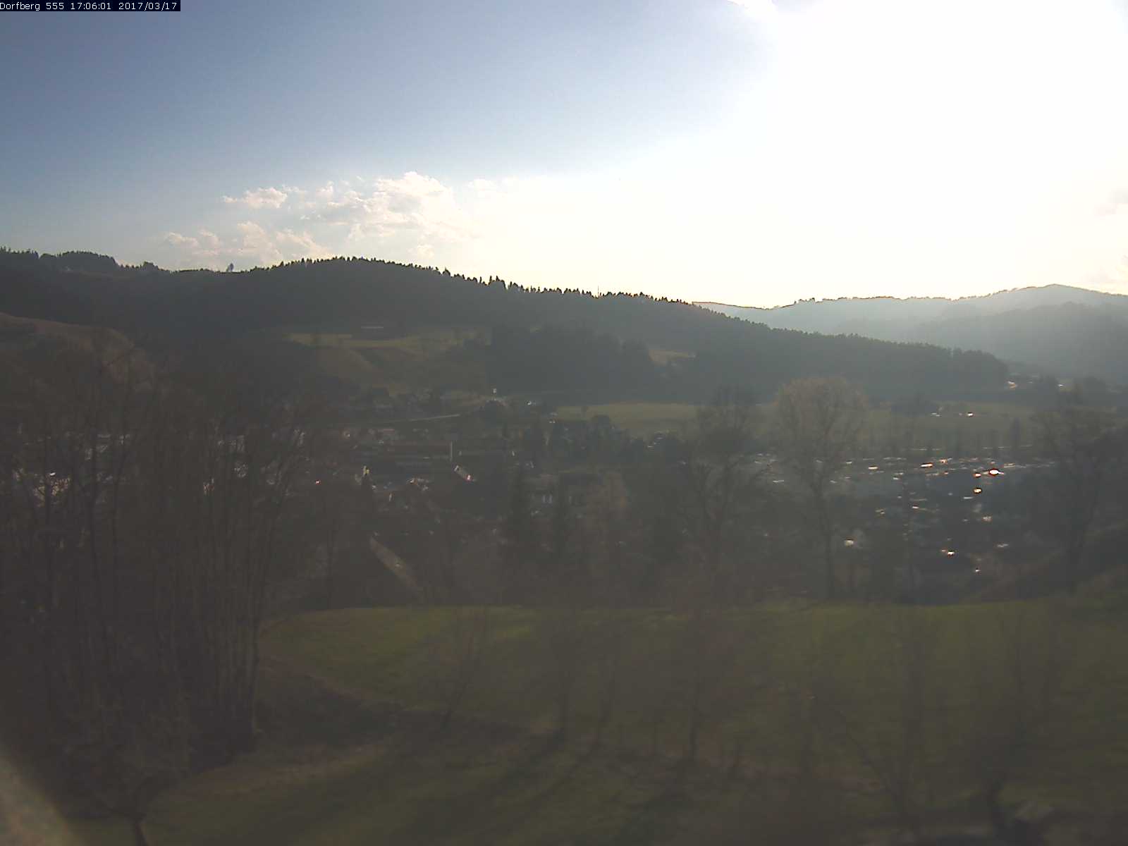 Webcam-Bild: Aussicht vom Dorfberg in Langnau 20170317-170601